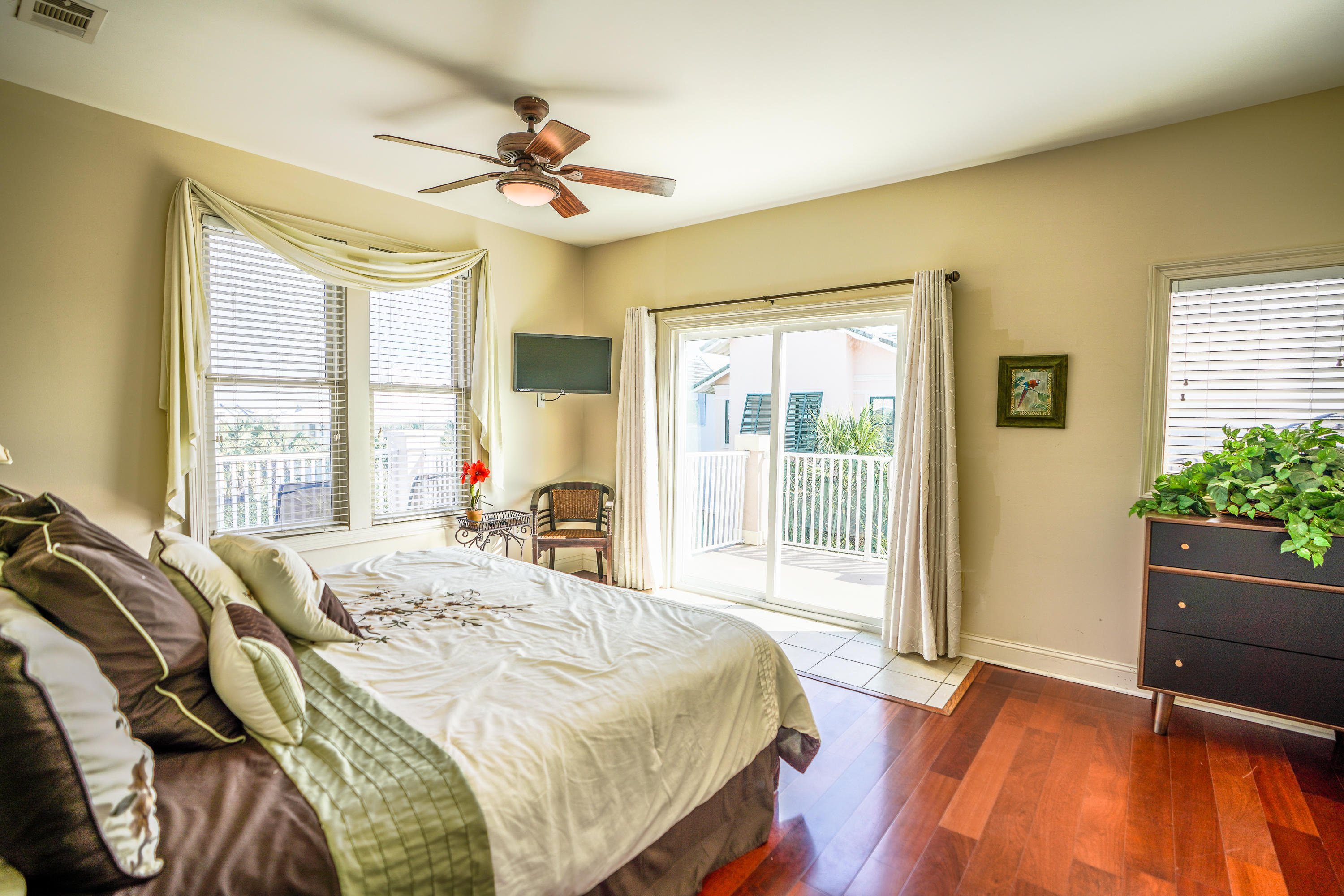 GRANDE BEACH - Residential