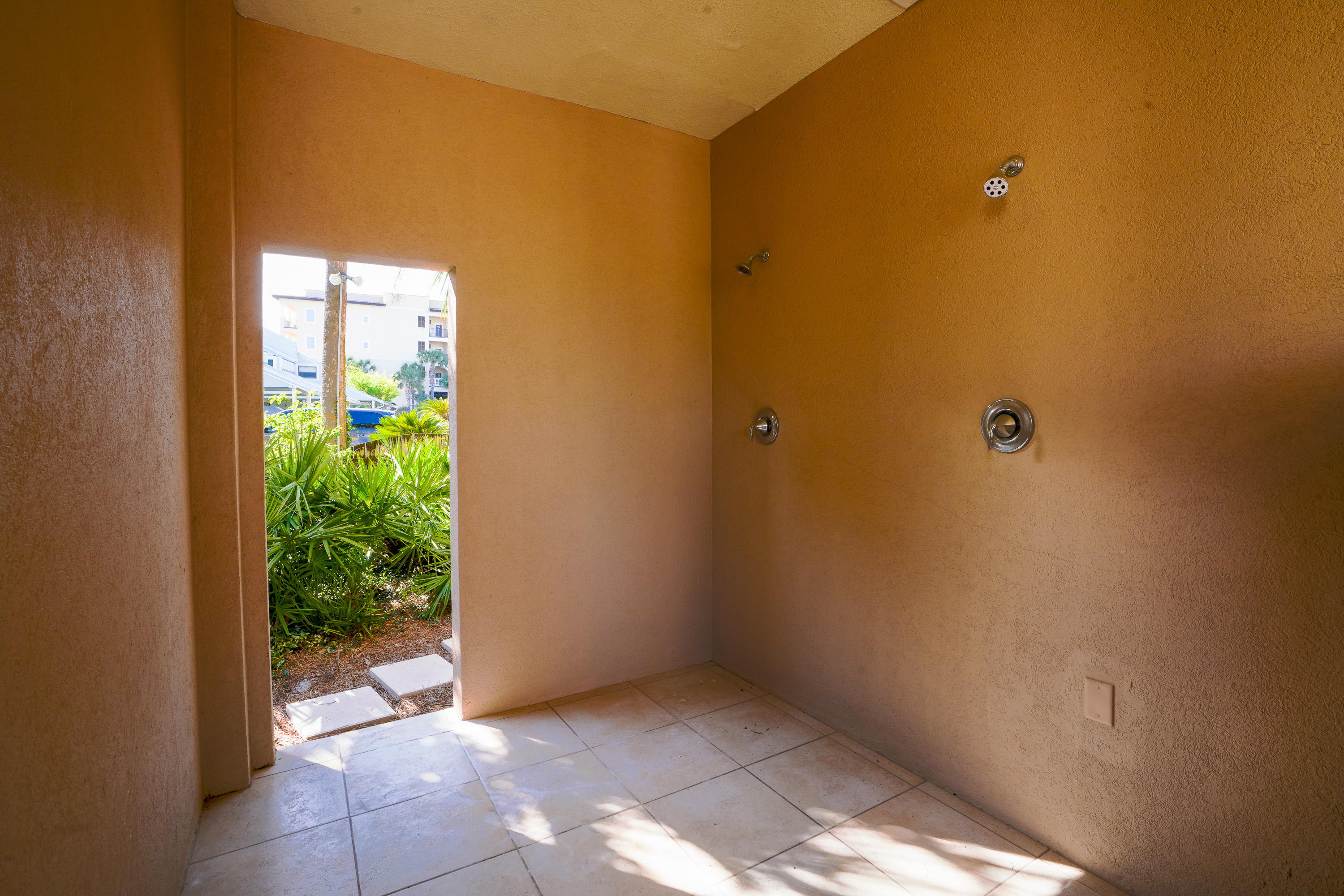 GRANDE BEACH - Residential