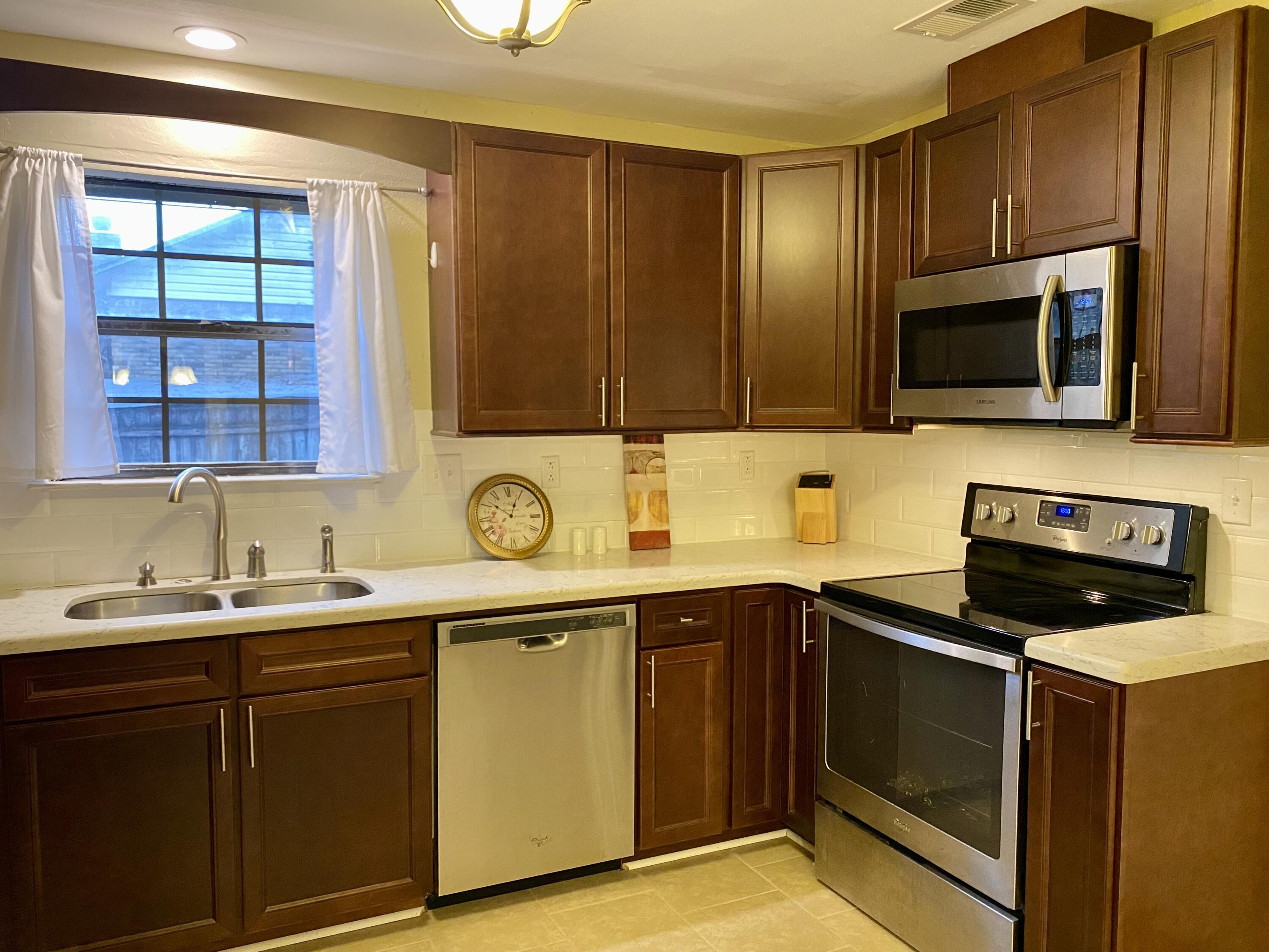 COUNTRYVIEW ESTATES - Residential