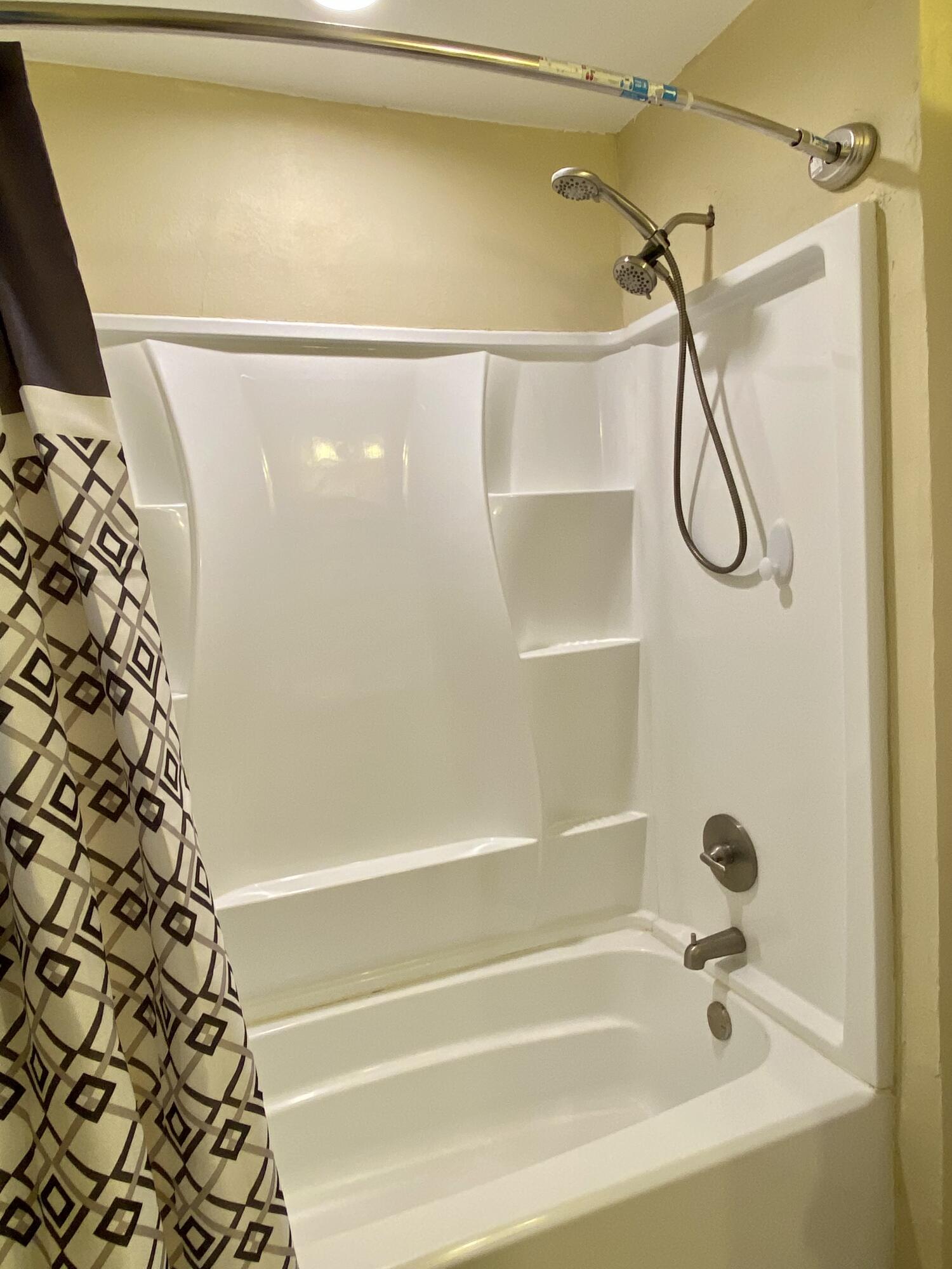 COUNTRYVIEW ESTATES - Residential