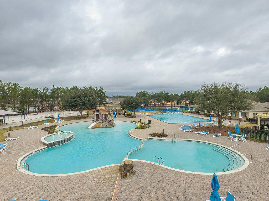 HAMMOCK BAY - Residential