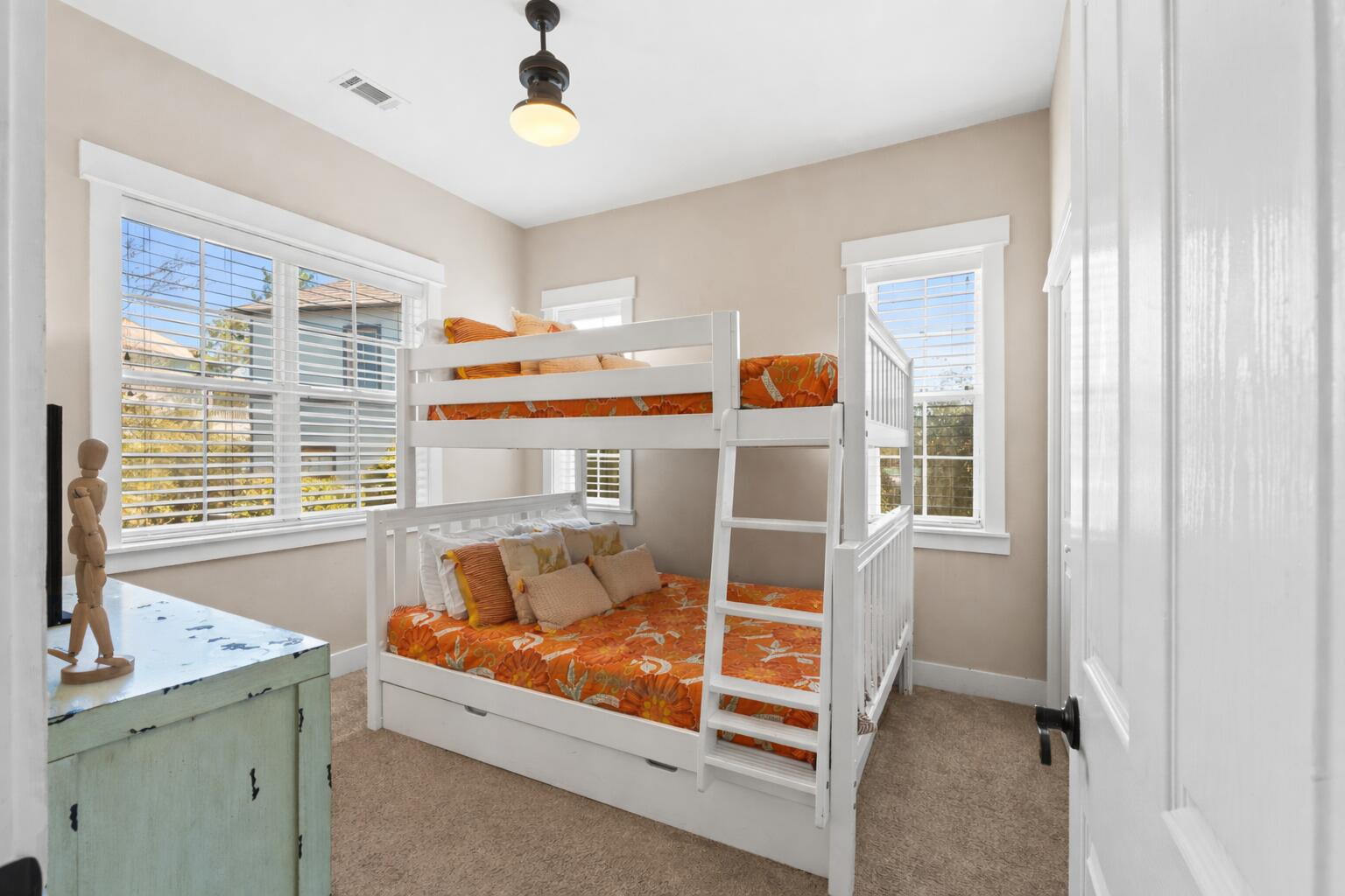 ARCADIA PLACE - Residential