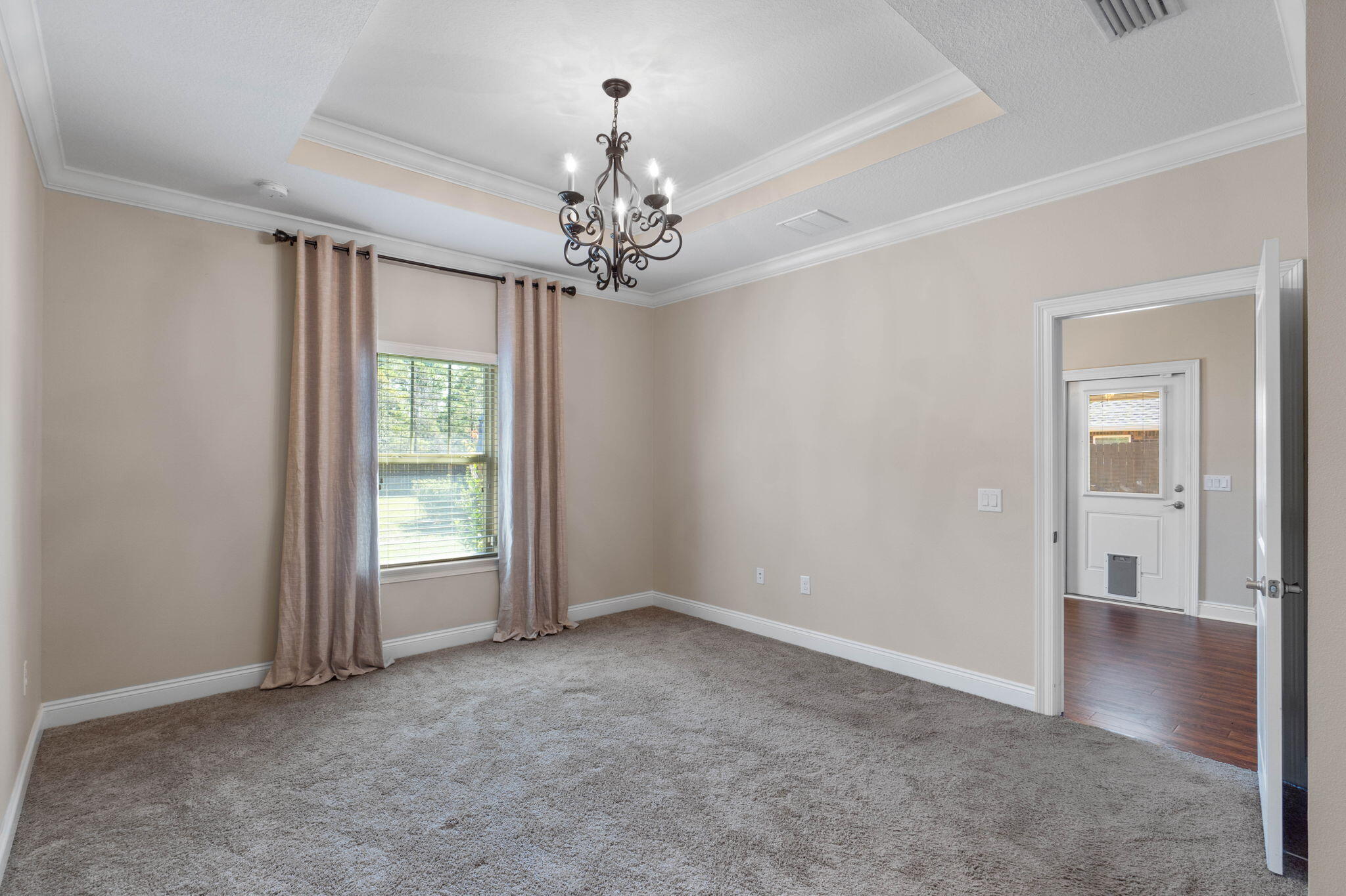 LEGEND COVE - Residential