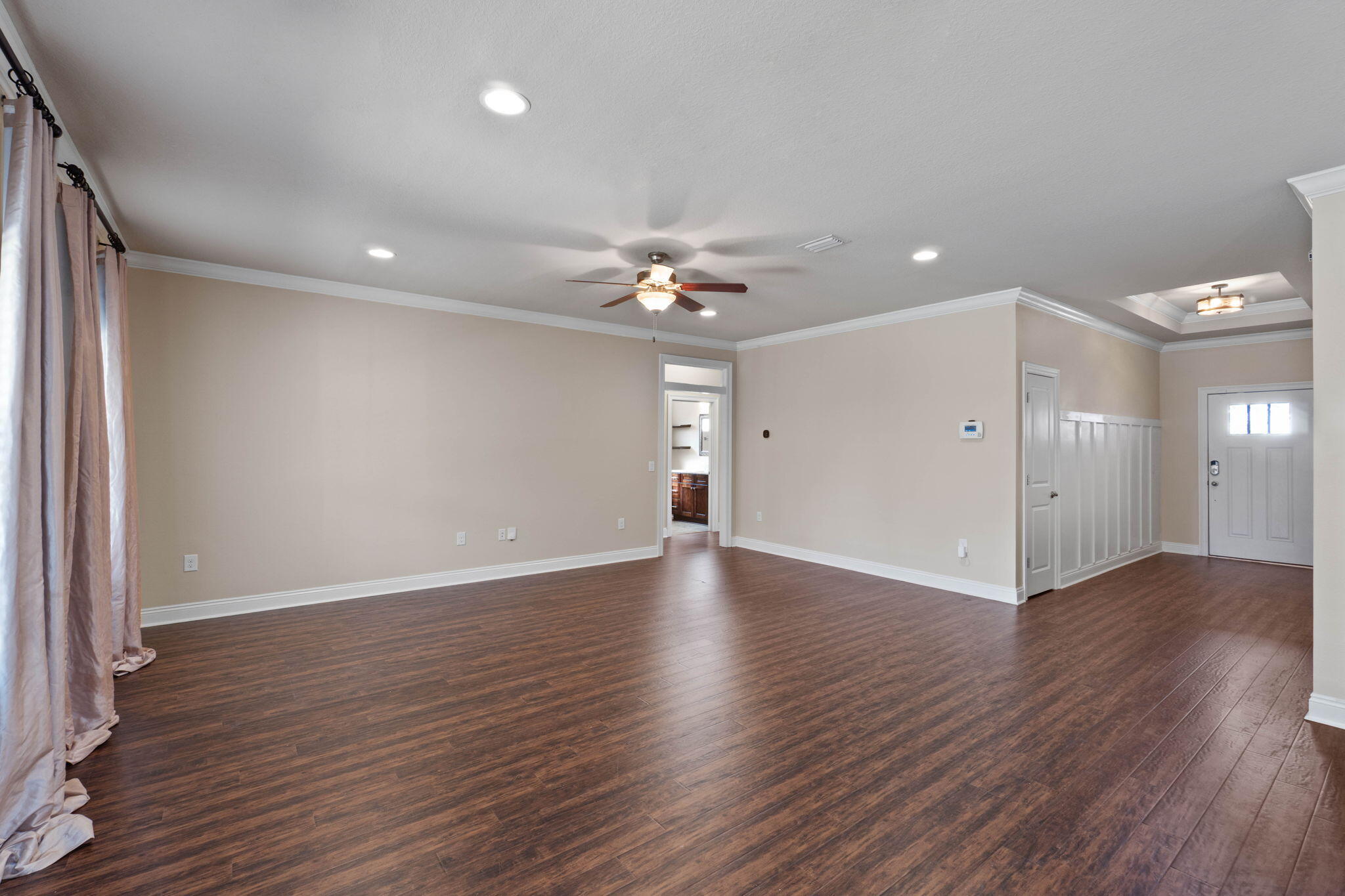 LEGEND COVE - Residential