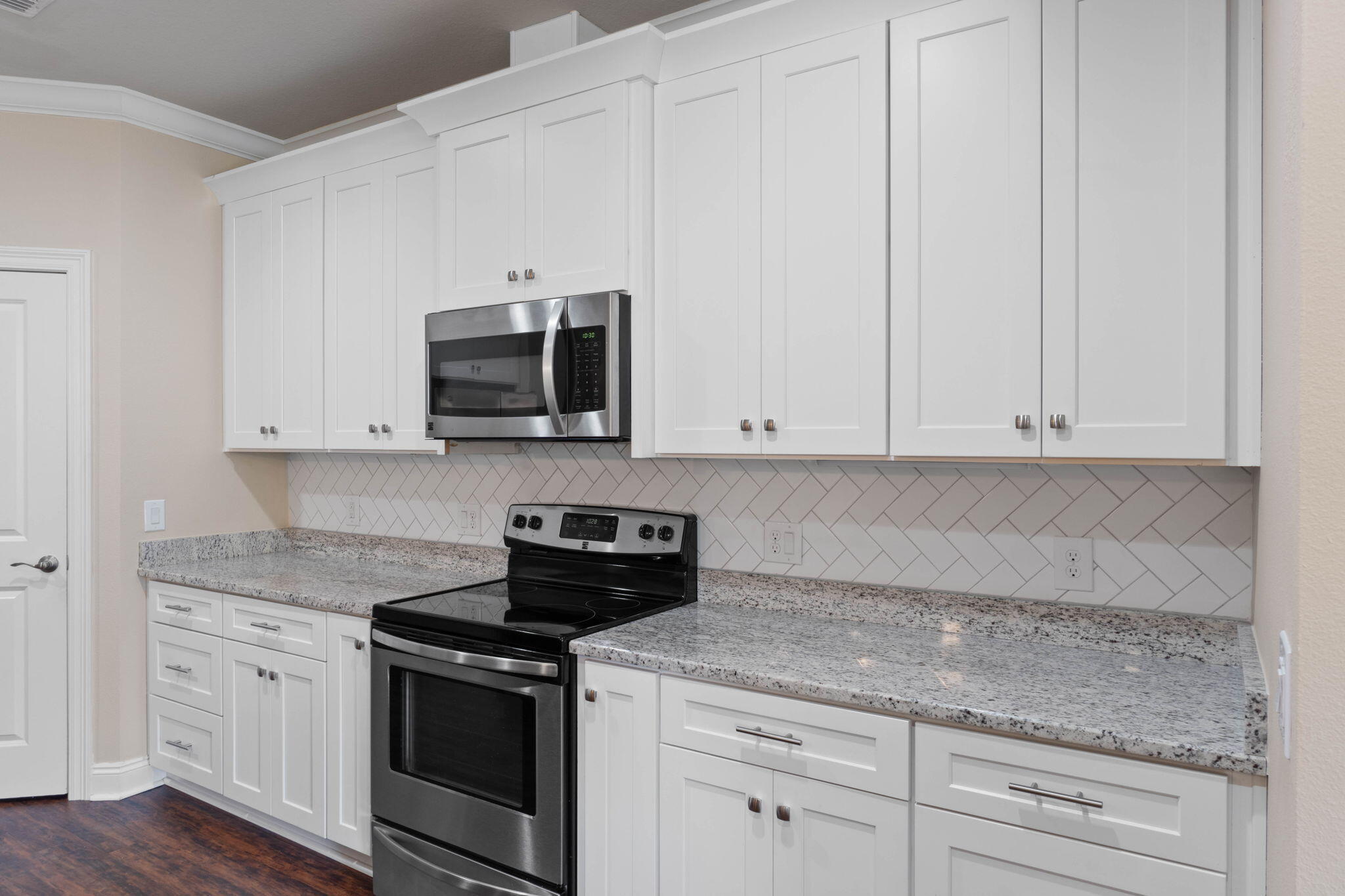 LEGEND COVE - Residential