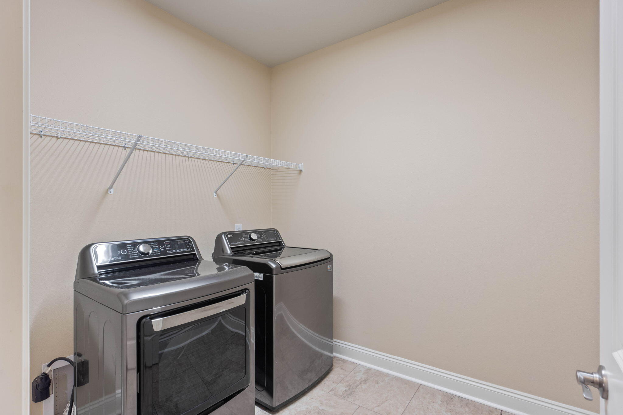 LEGEND COVE - Residential