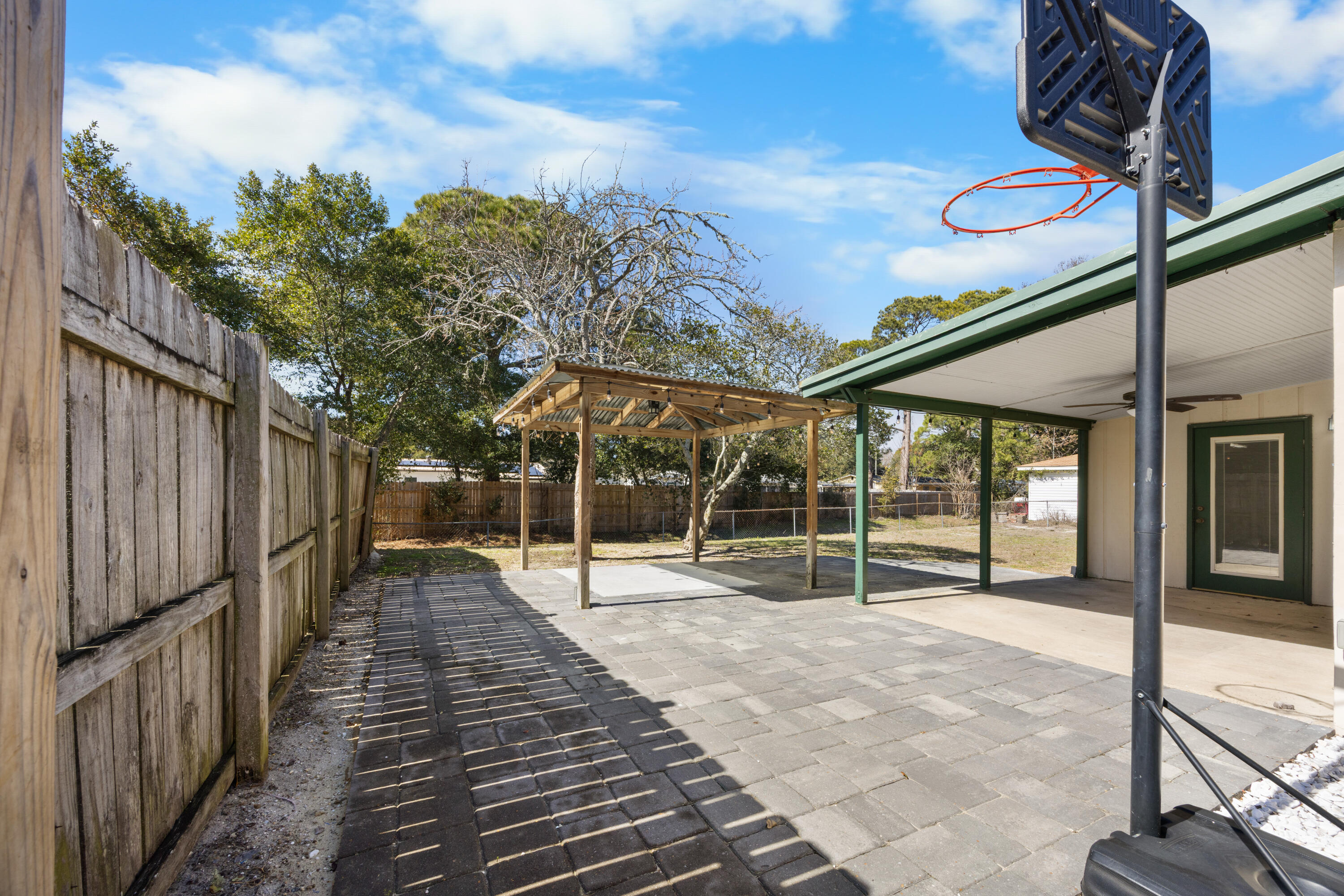 BRYN MAWR PARK 1ST ADD LOT 46 BLK 5 - Residential Lease