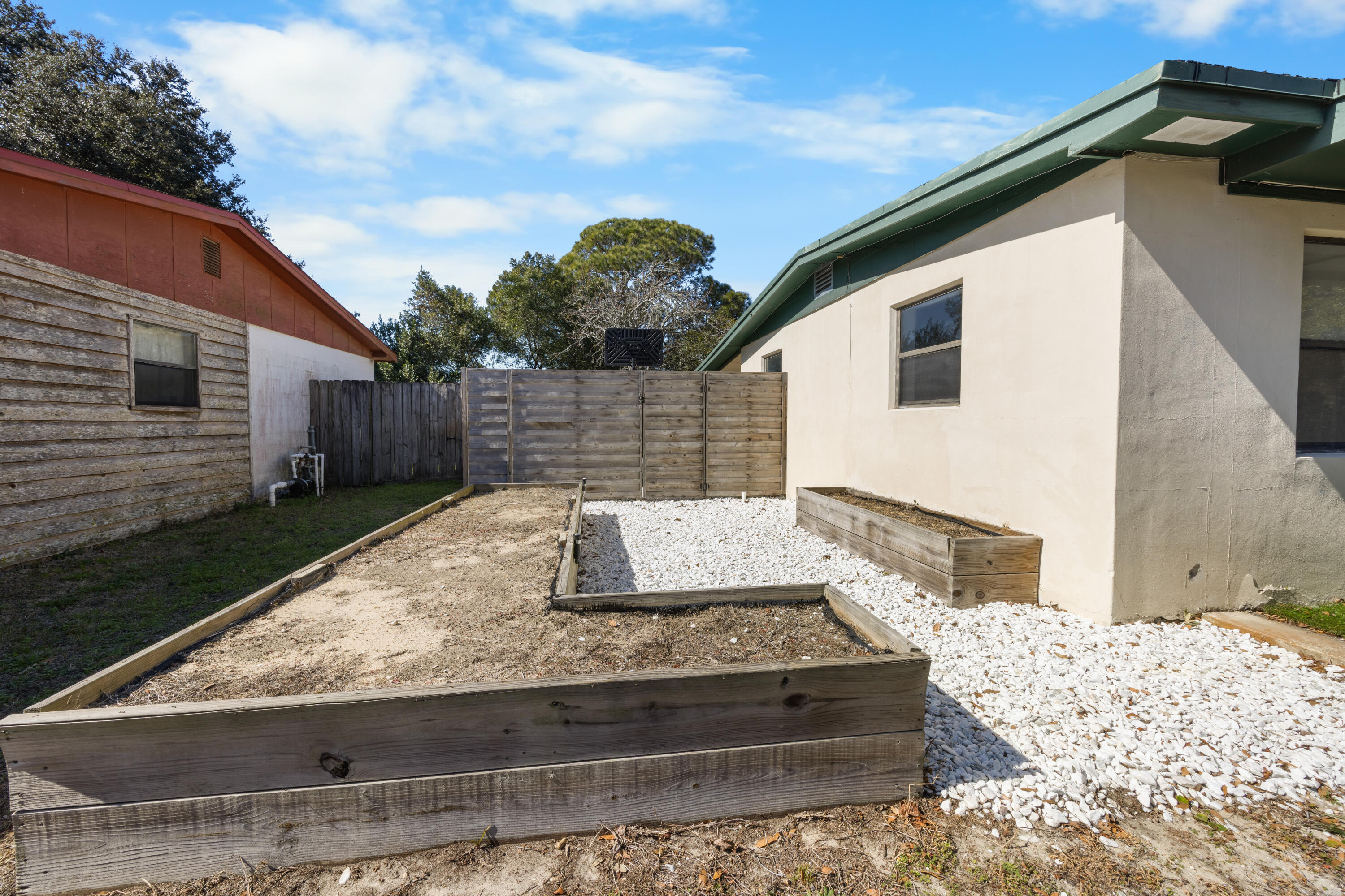 BRYN MAWR PARK 1ST ADD LOT 46 BLK 5 - Residential Lease