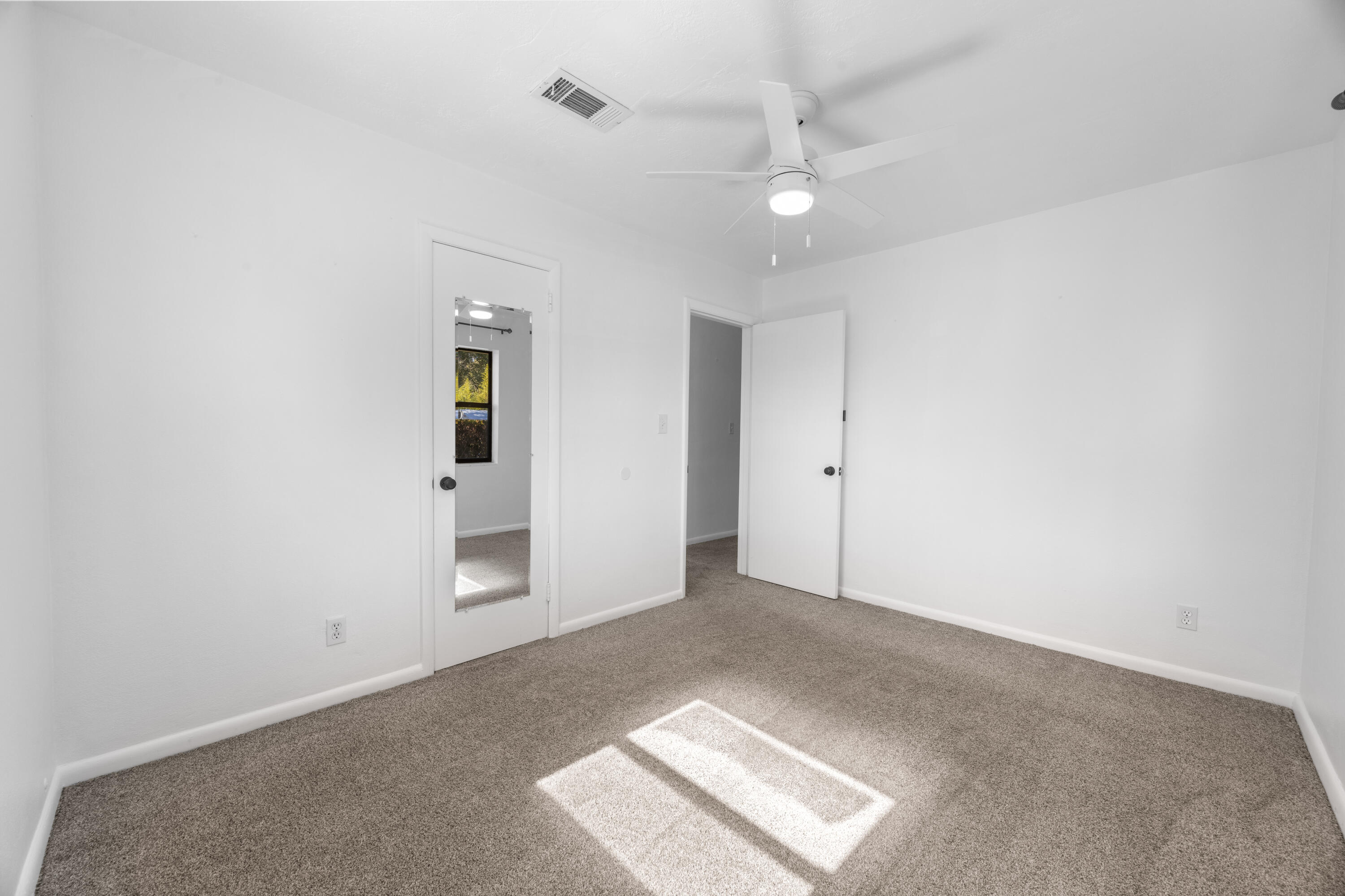 BRYN MAWR PARK 1ST ADD LOT 46 BLK 5 - Residential Lease