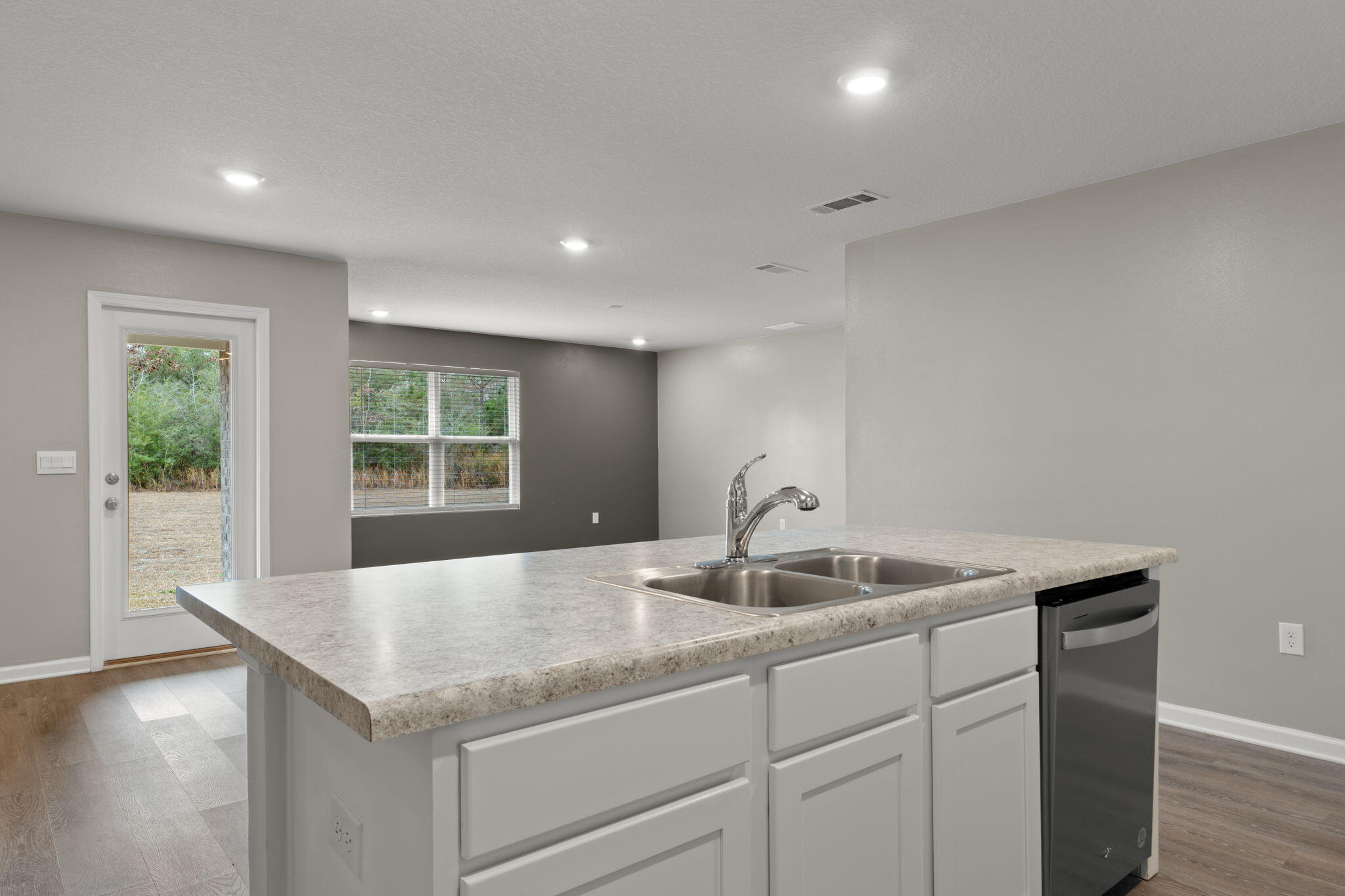 HERITAGE PLANTATION - Residential Lease