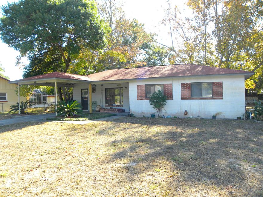GREAT FAMILY HOME SITUATED IN THE HEART OF FORT WALTON BEACH ON A LARGE LOT! Spacious living room with tile throughout and windows across the front yard and backyard. Kitchen is open to the living area with a door leading to the screened-in room and yard. Inside laundry room for additional storage. Large master bedroom with tile flooring. Two additional bedrooms and a full bath complete this perfect package. Backyard is fully fenced with plenty of room for the kids to play and enjoy a fire pit this winter. Call today to take a look inside.