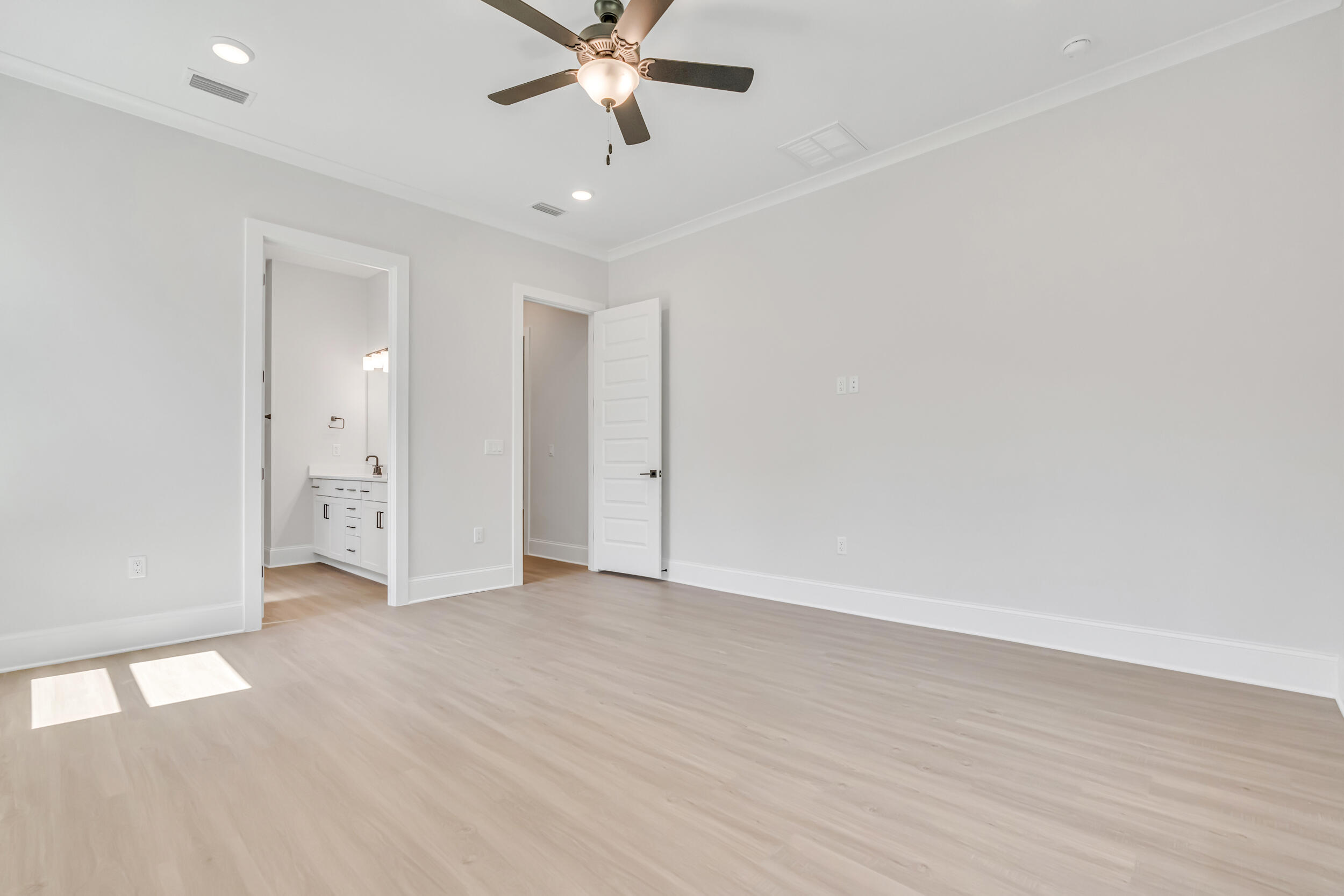 MAGNOLIA BAY ESTATES - Residential