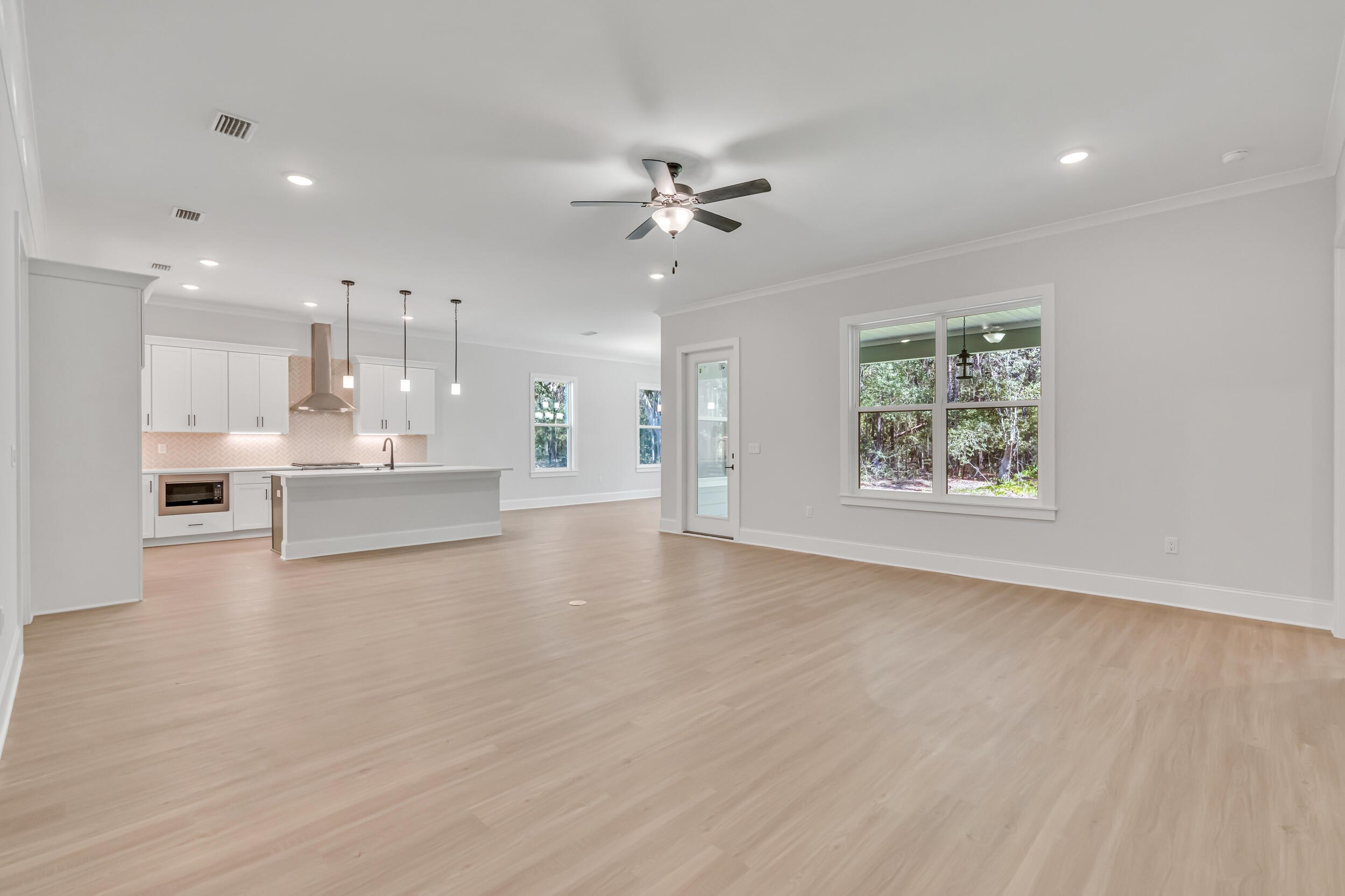 MAGNOLIA BAY ESTATES - Residential