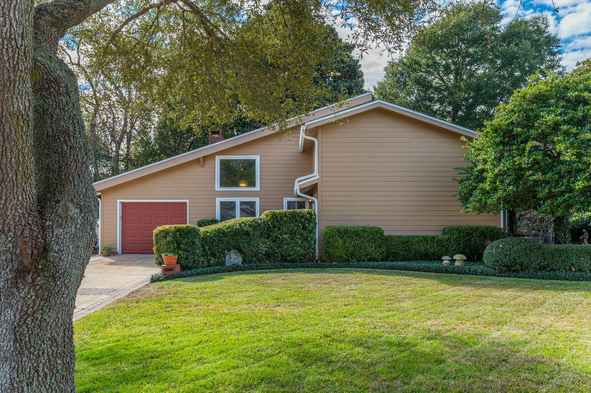 LAKE LORRAINE ESTATES 3 - Residential