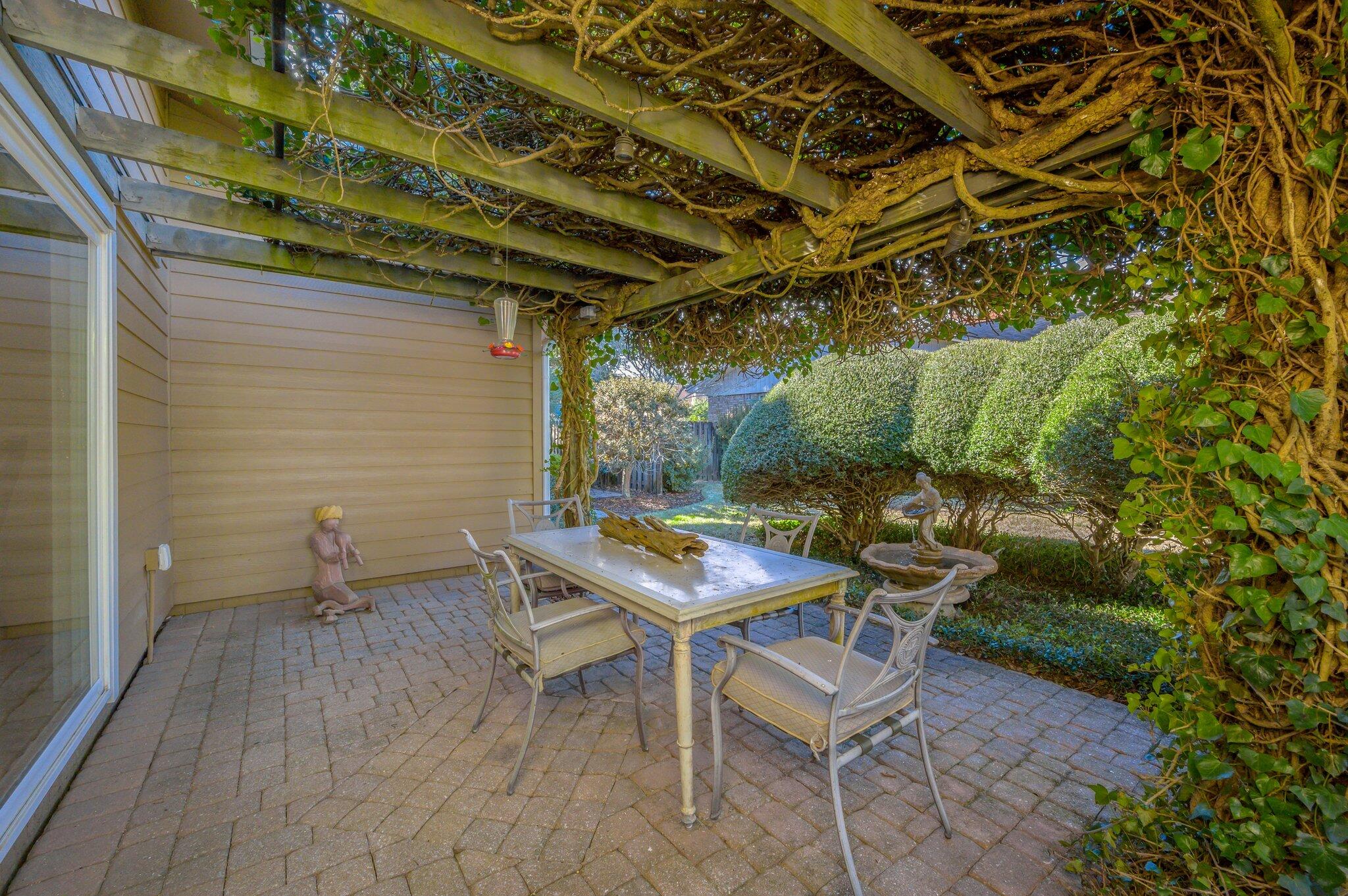 LAKE LORRAINE ESTATES 3 - Residential