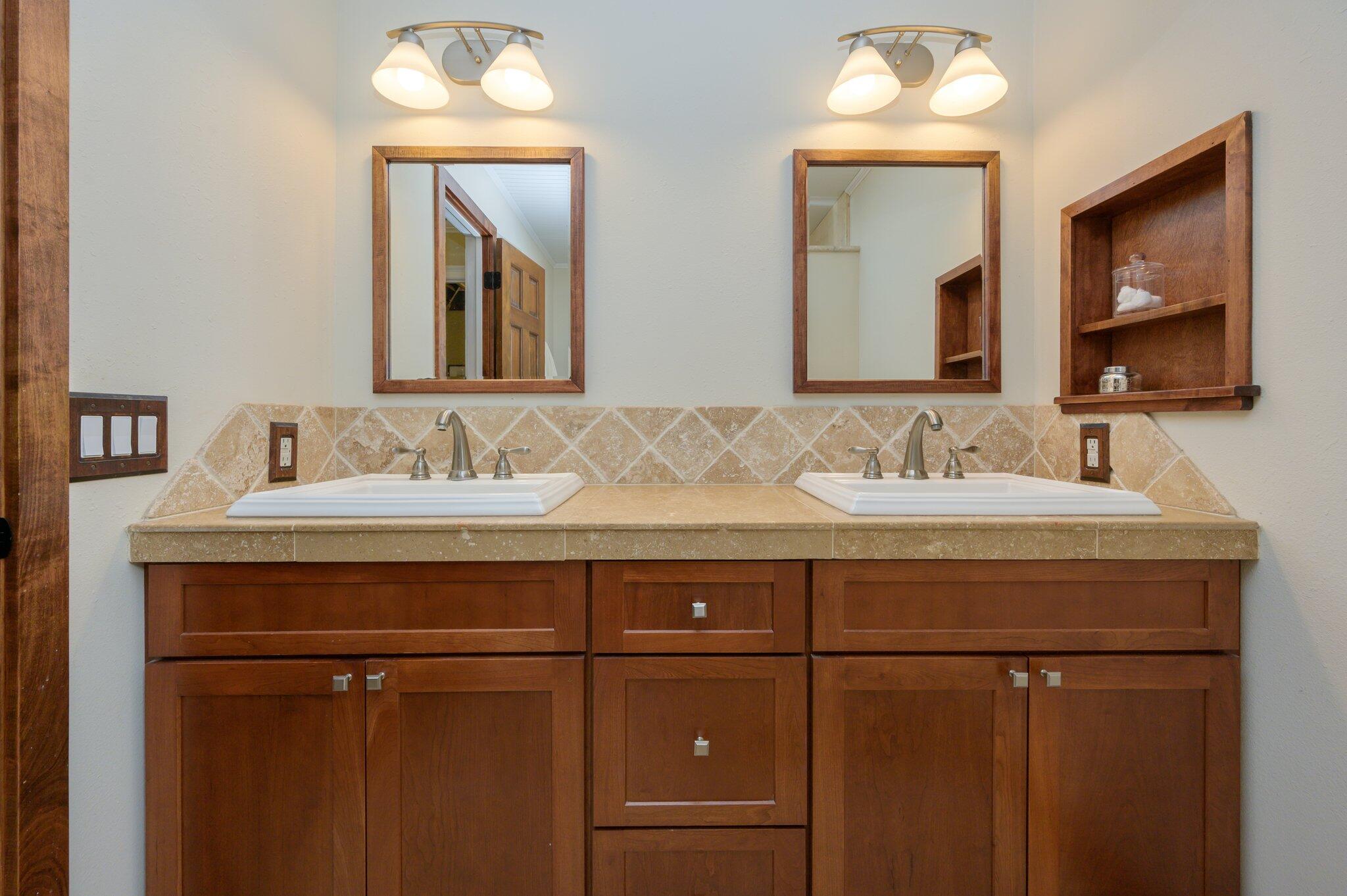 LAKE LORRAINE ESTATES 3 - Residential