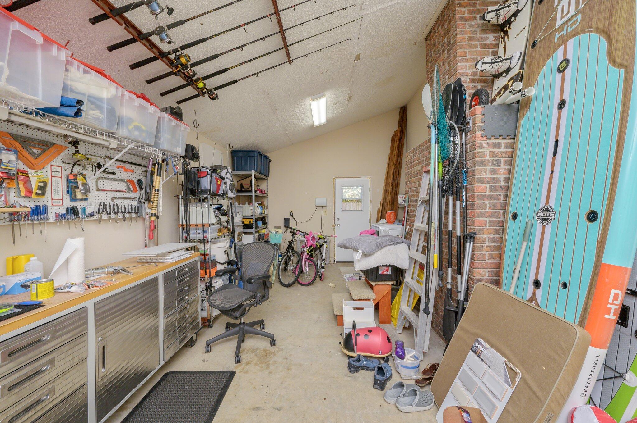 LAKE LORRAINE ESTATES 3 - Residential