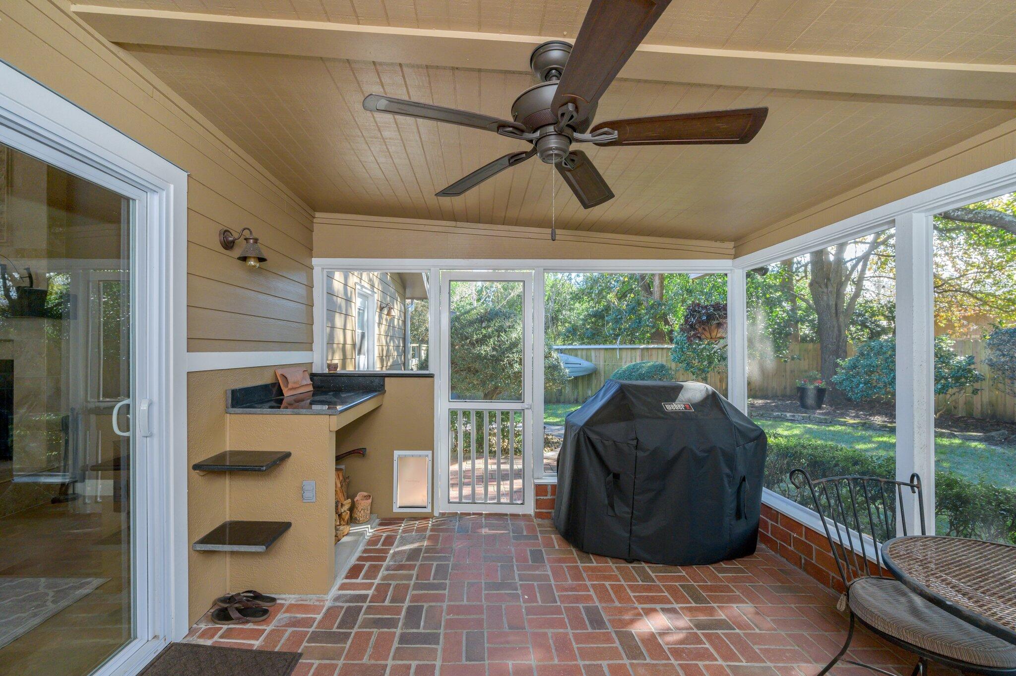 LAKE LORRAINE ESTATES 3 - Residential