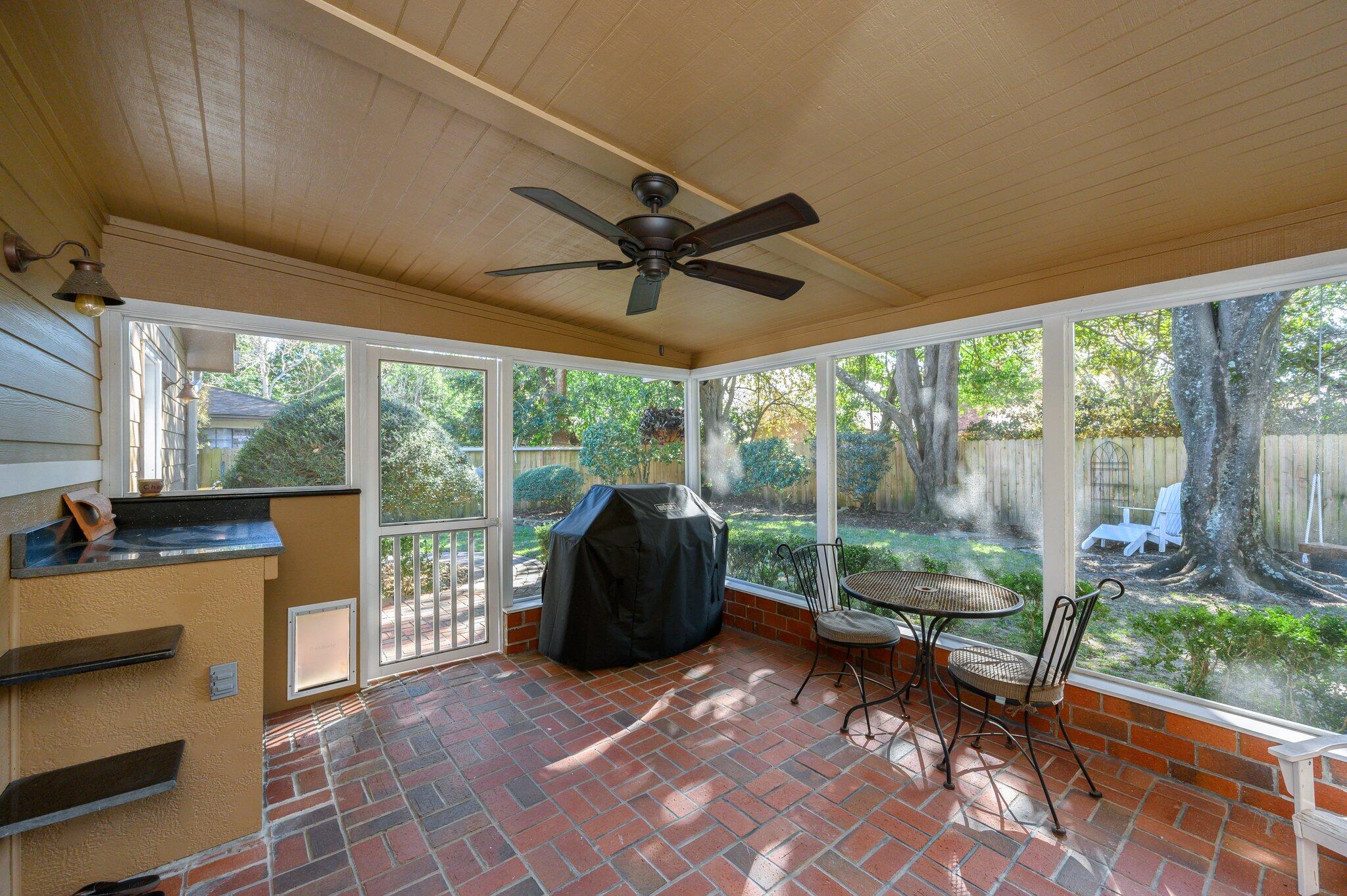 LAKE LORRAINE ESTATES 3 - Residential