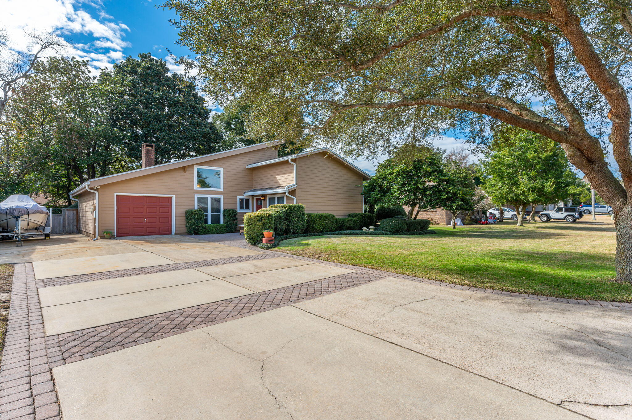 LAKE LORRAINE ESTATES 3 - Residential