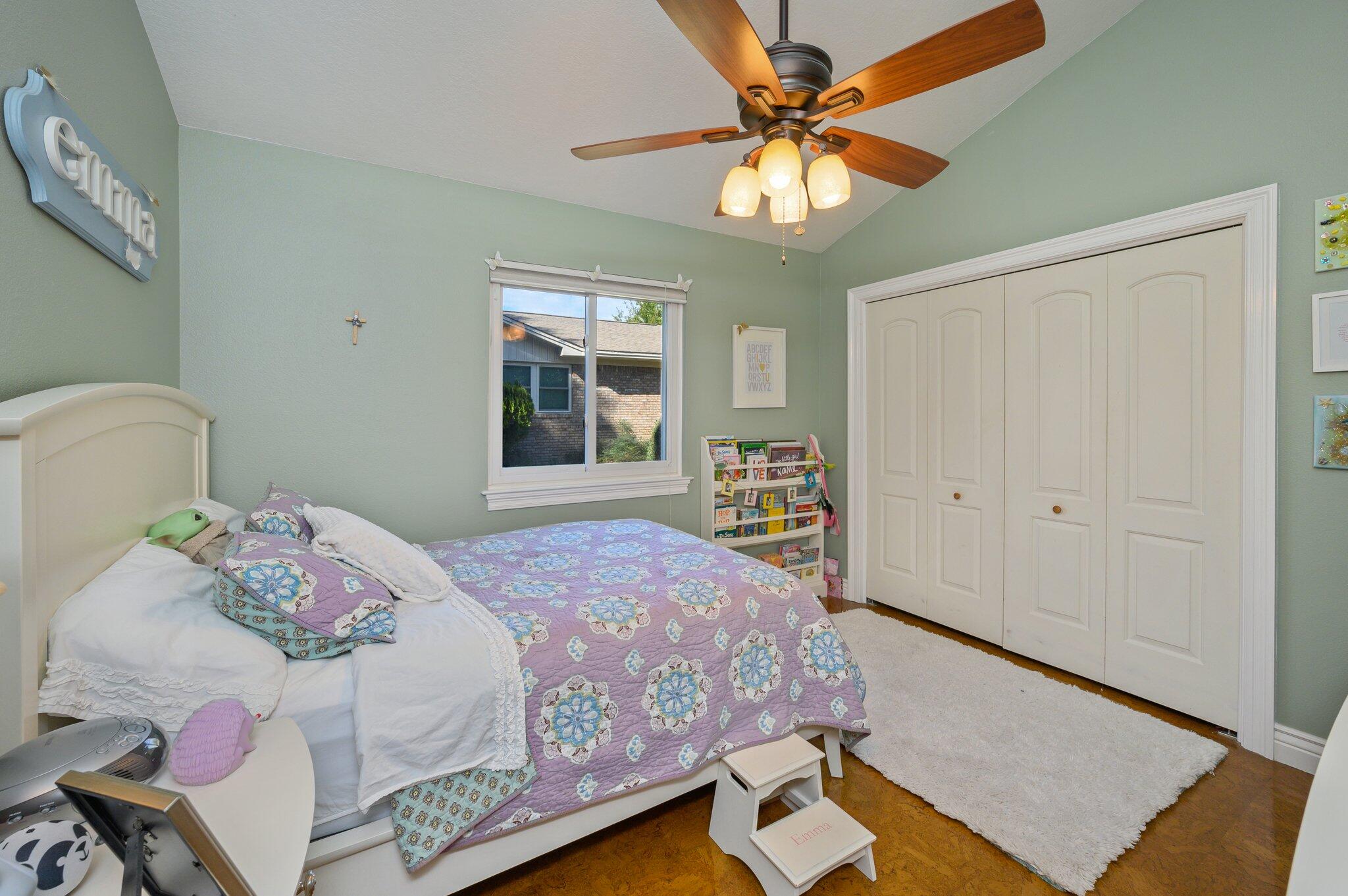 LAKE LORRAINE ESTATES 3 - Residential