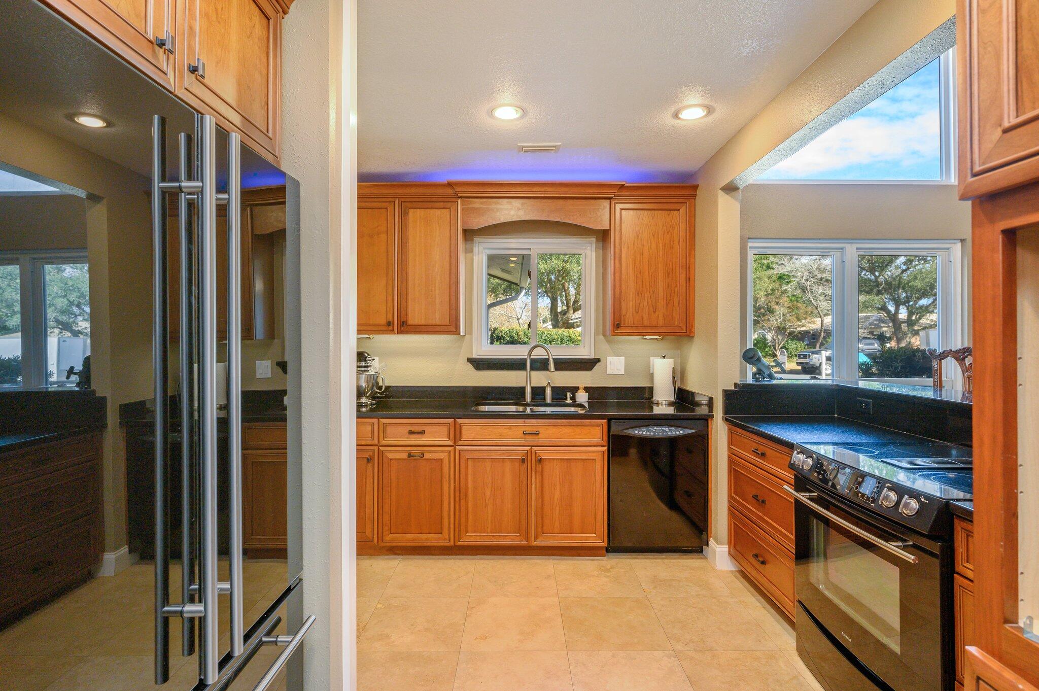 LAKE LORRAINE ESTATES 3 - Residential