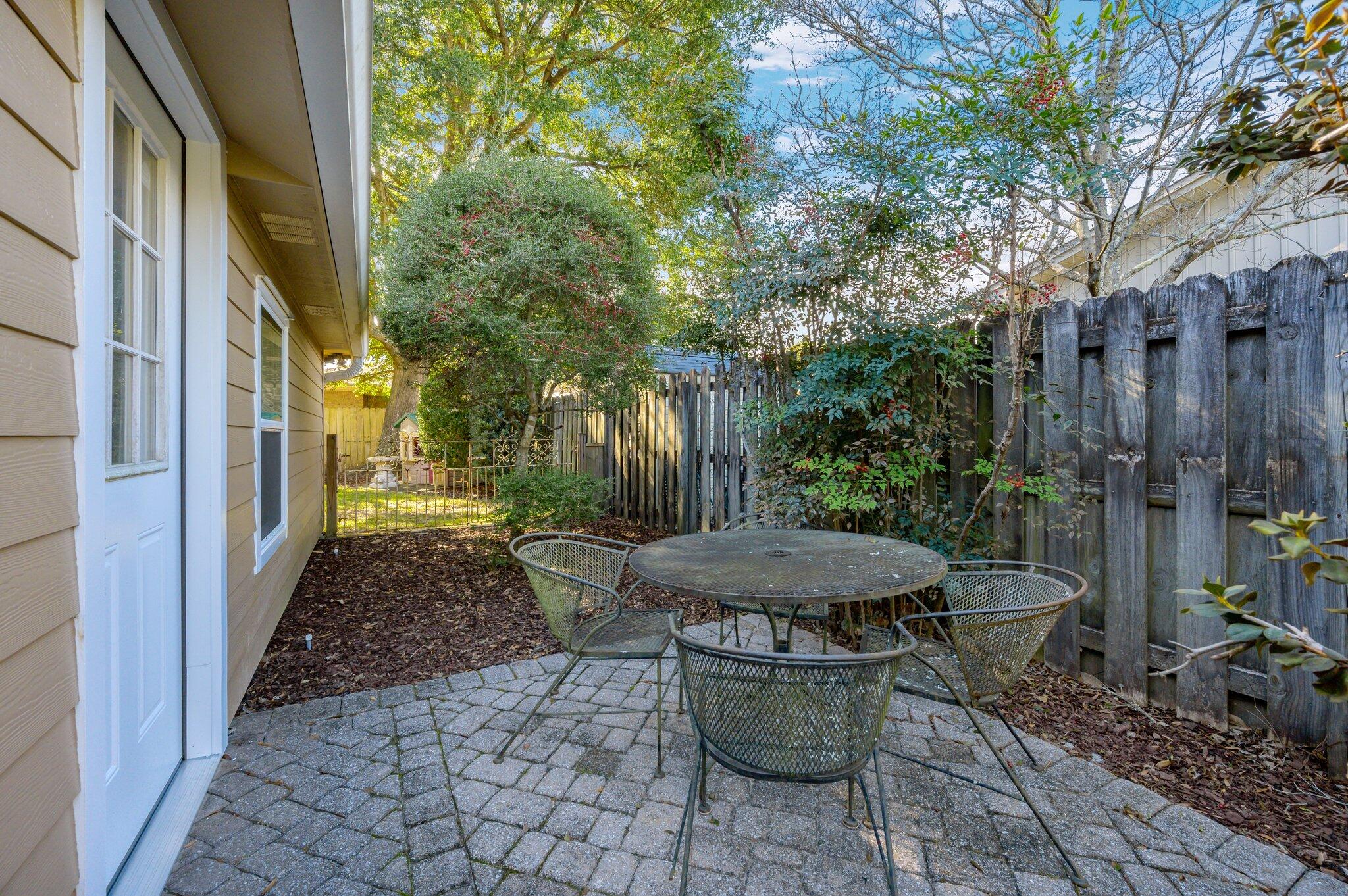 LAKE LORRAINE ESTATES 3 - Residential