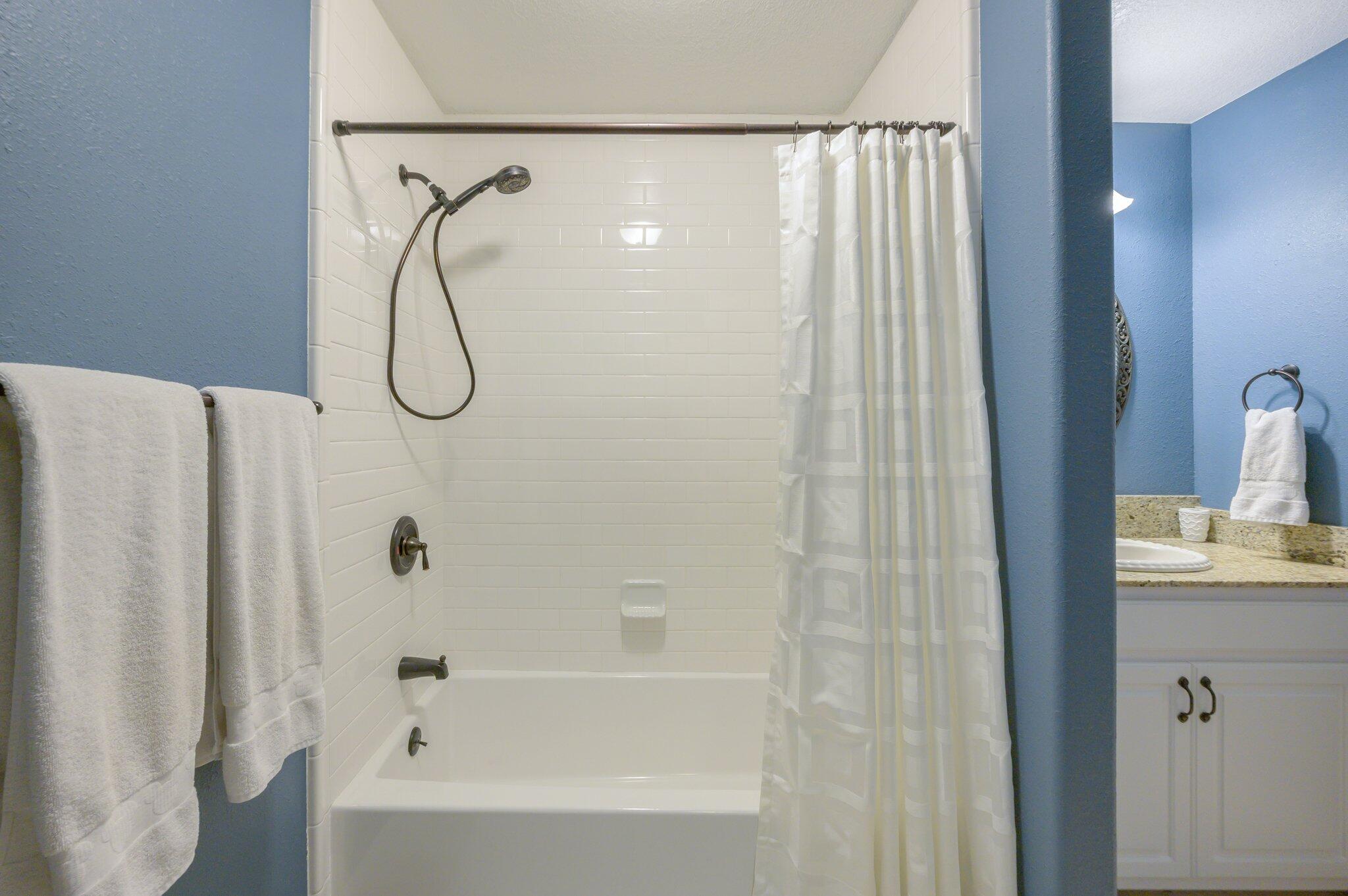 LAKE LORRAINE ESTATES 3 - Residential