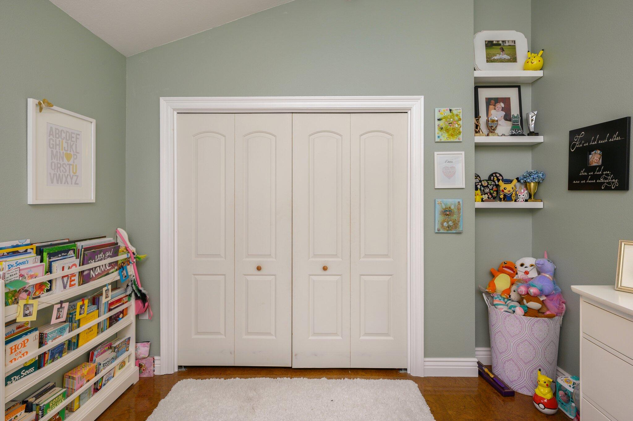 LAKE LORRAINE ESTATES 3 - Residential