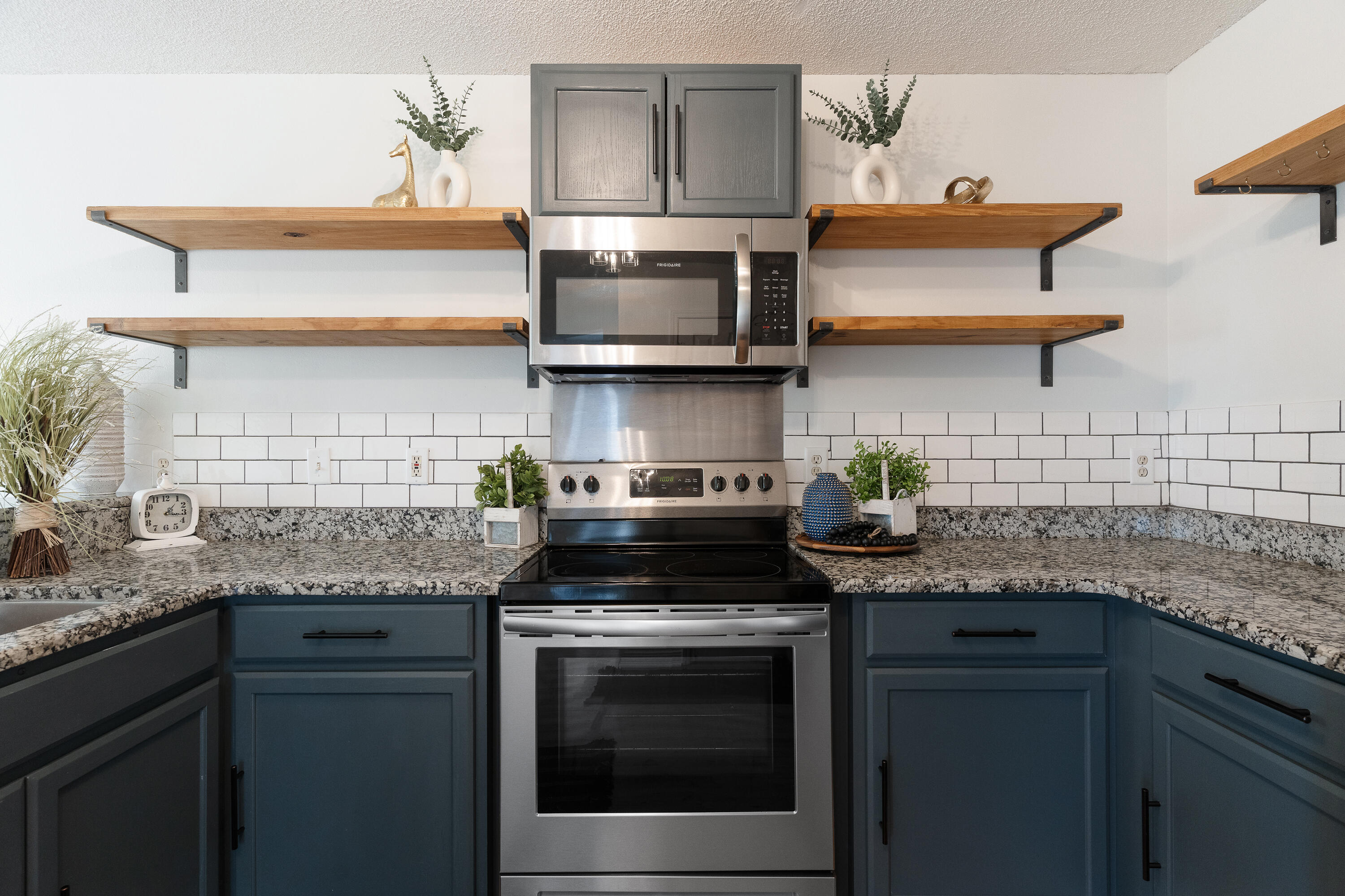 WATERFORD ESTATES S/D - Residential