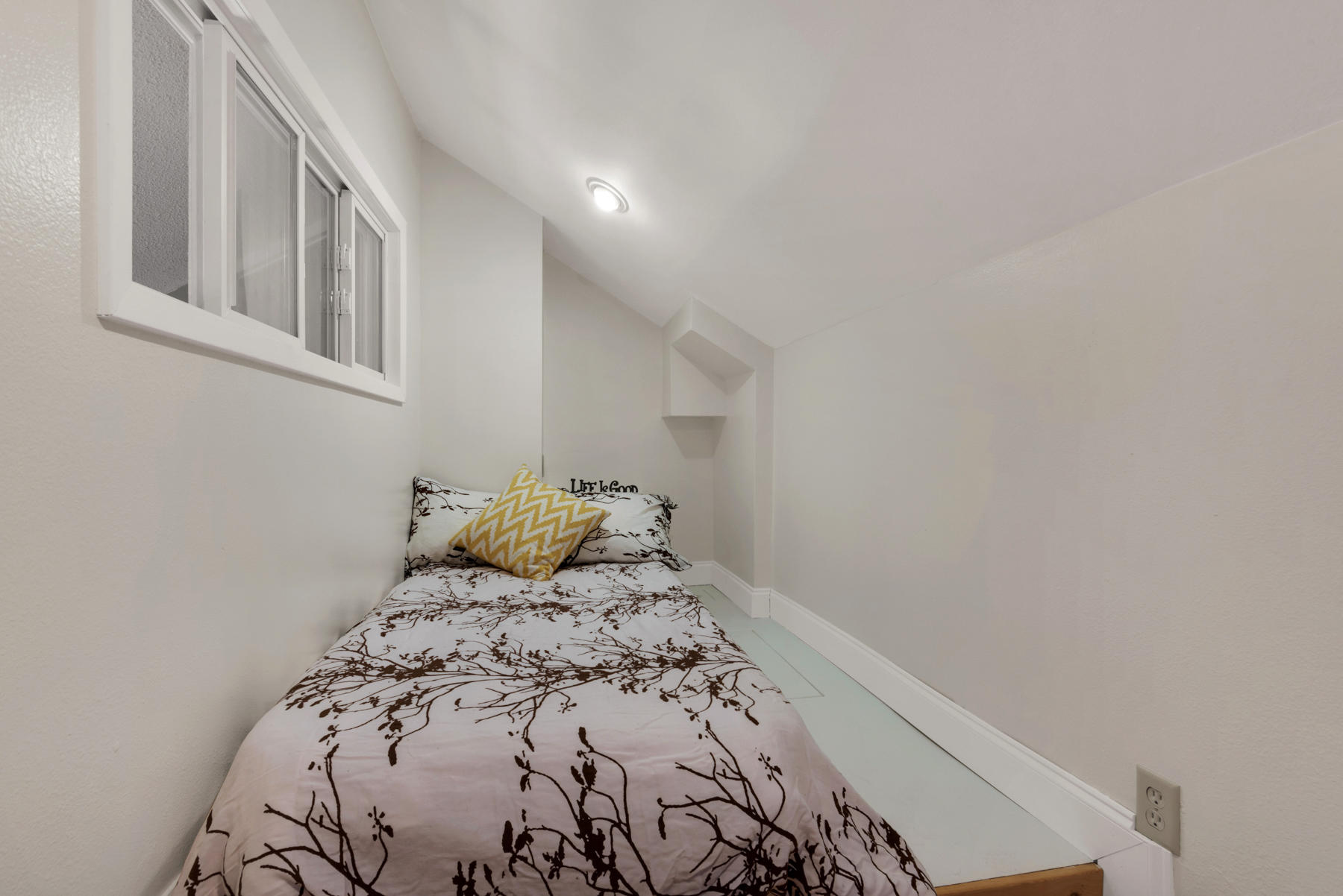 MARINA COVE VILLAGE PH 3 - Residential