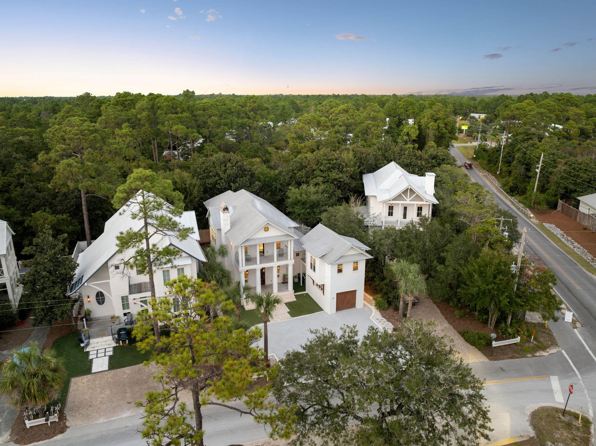 SEAGROVE SHORES - Residential