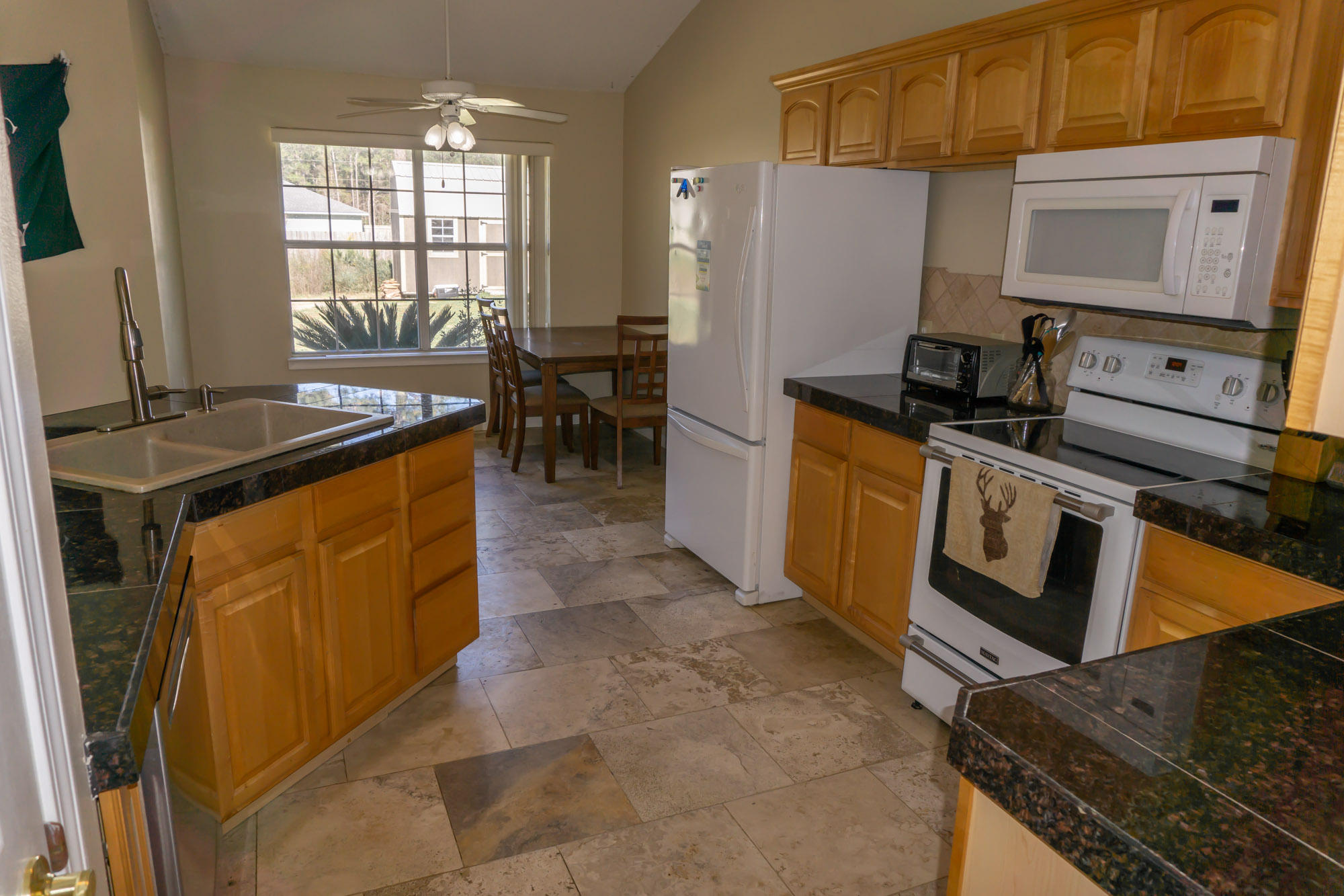 HOLLEY BY THE SEA - Residential