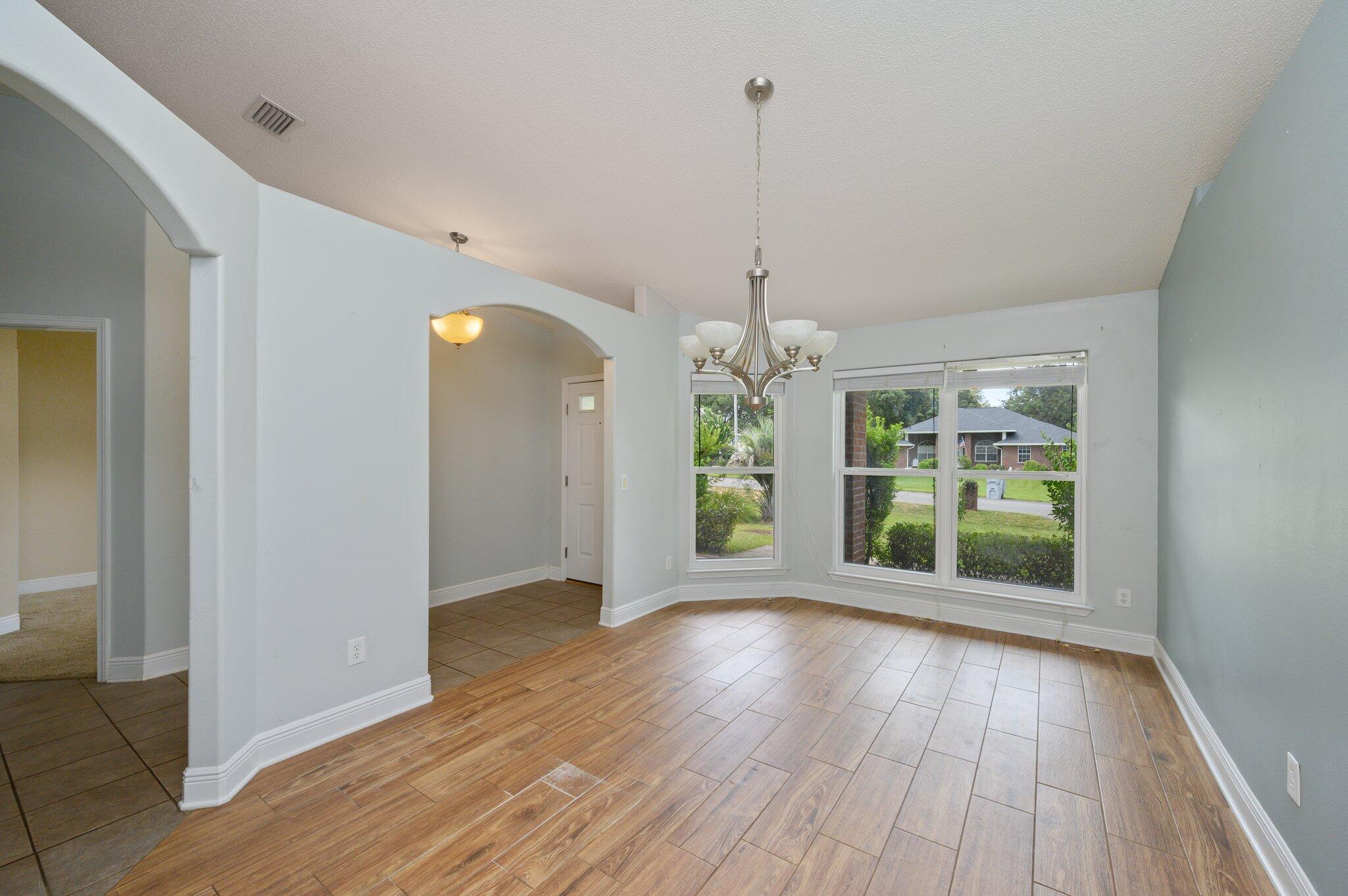 HOLLEY BY THE SEA - Residential