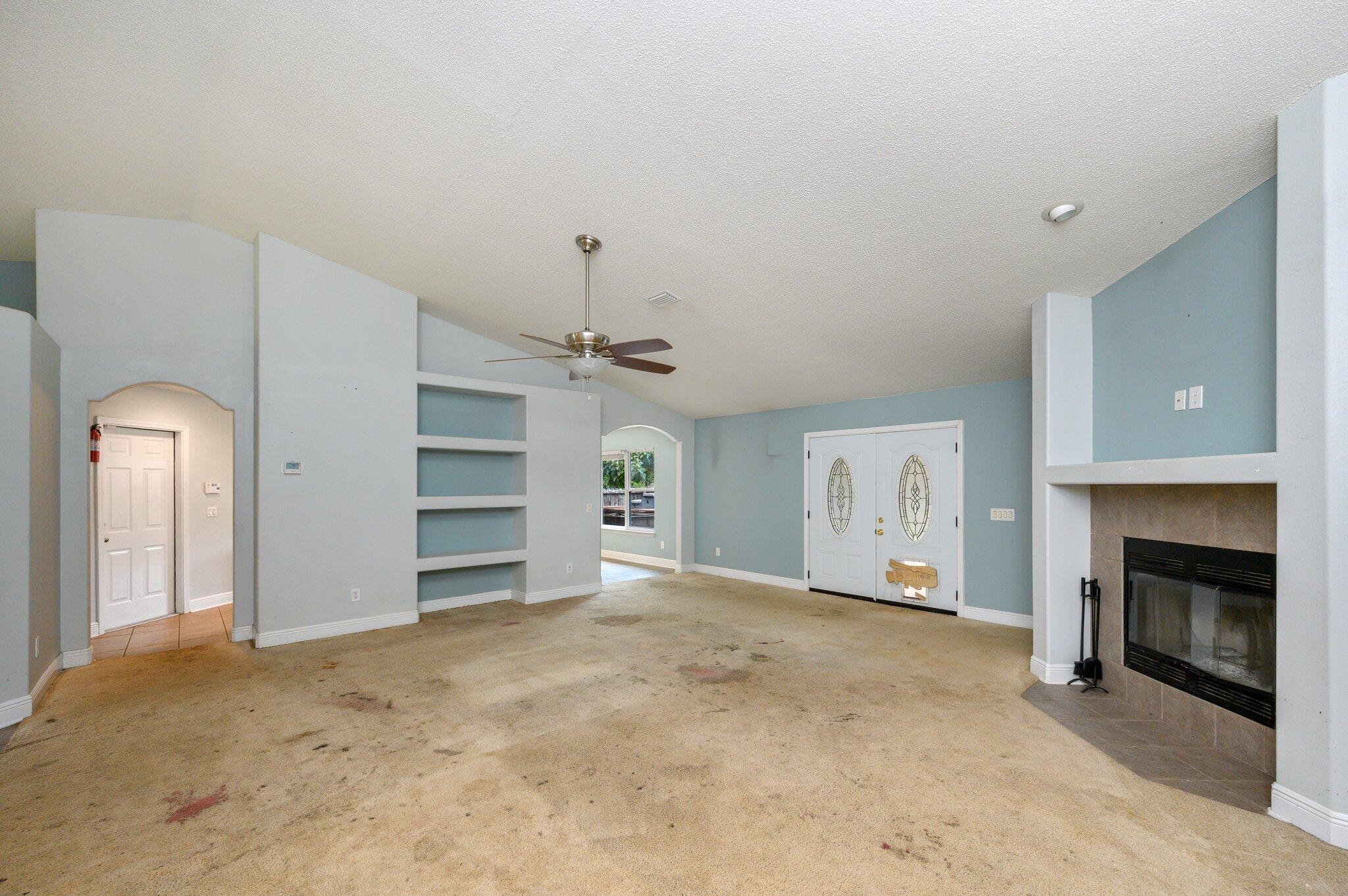 HOLLEY BY THE SEA - Residential