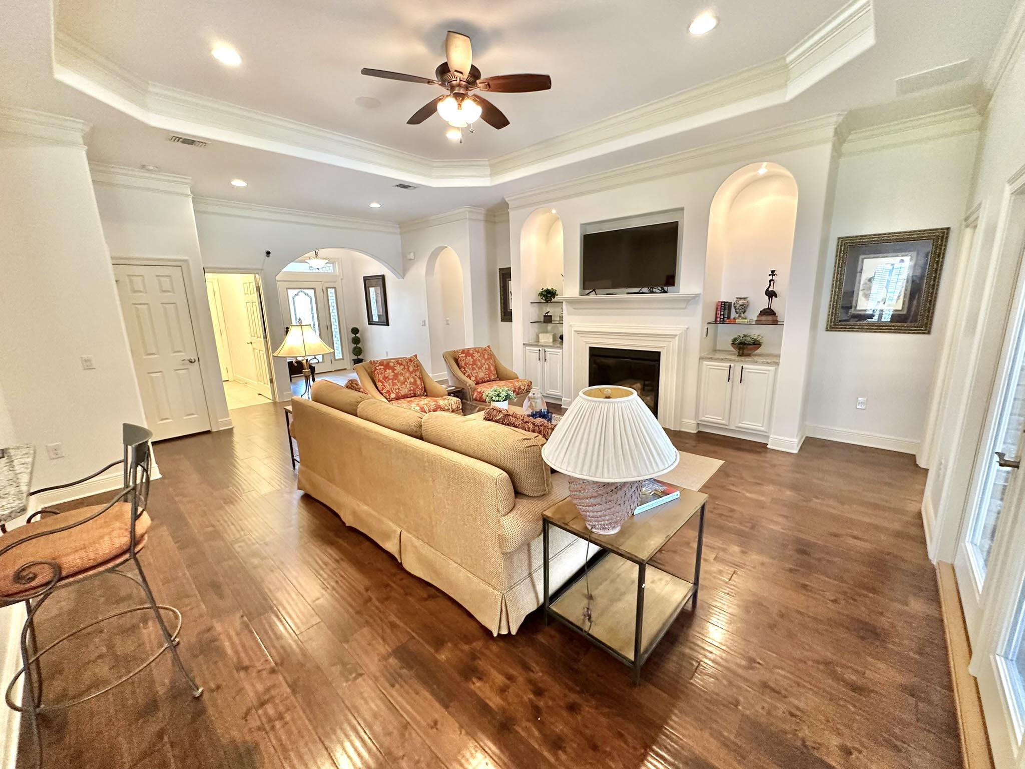 PINEHURST - Residential Lease