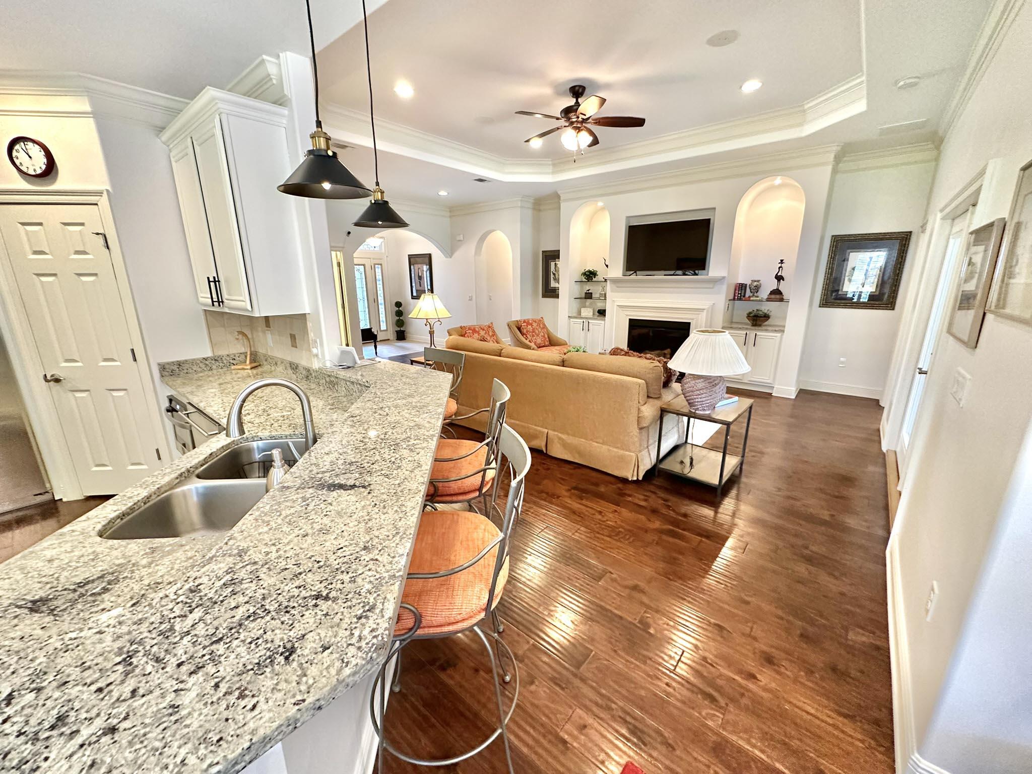 PINEHURST - Residential Lease