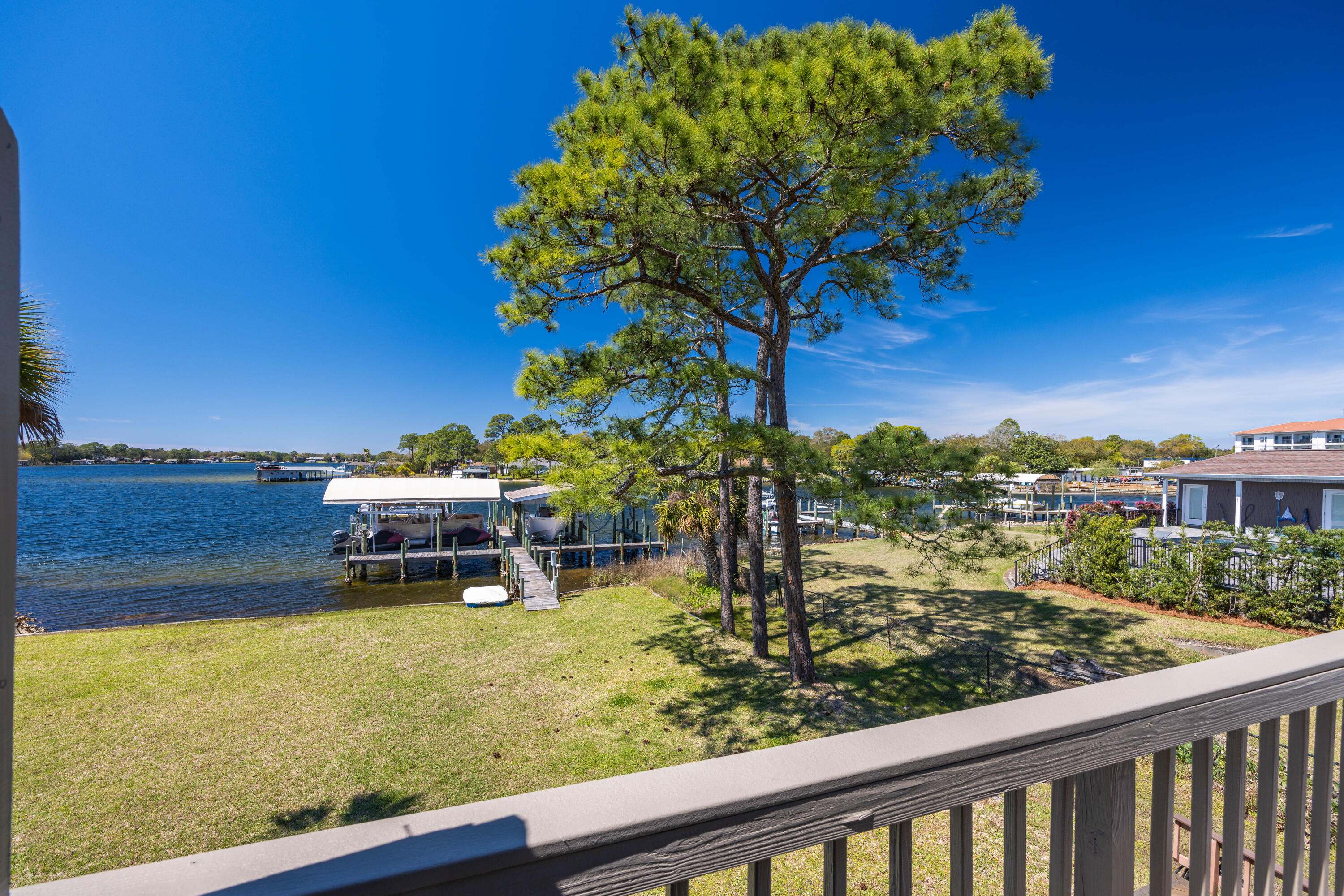 BELLA VISTA - Residential