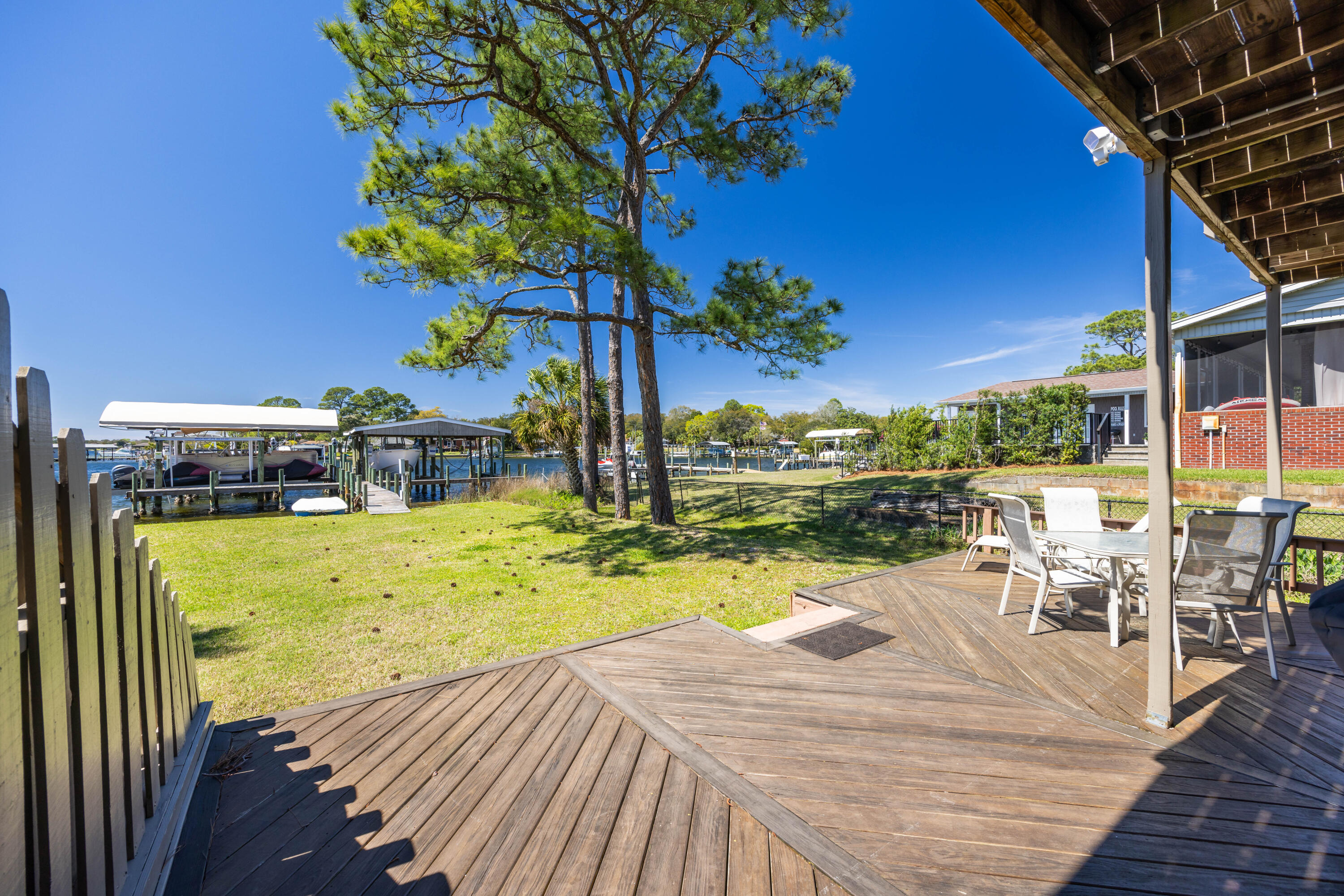 BELLA VISTA - Residential