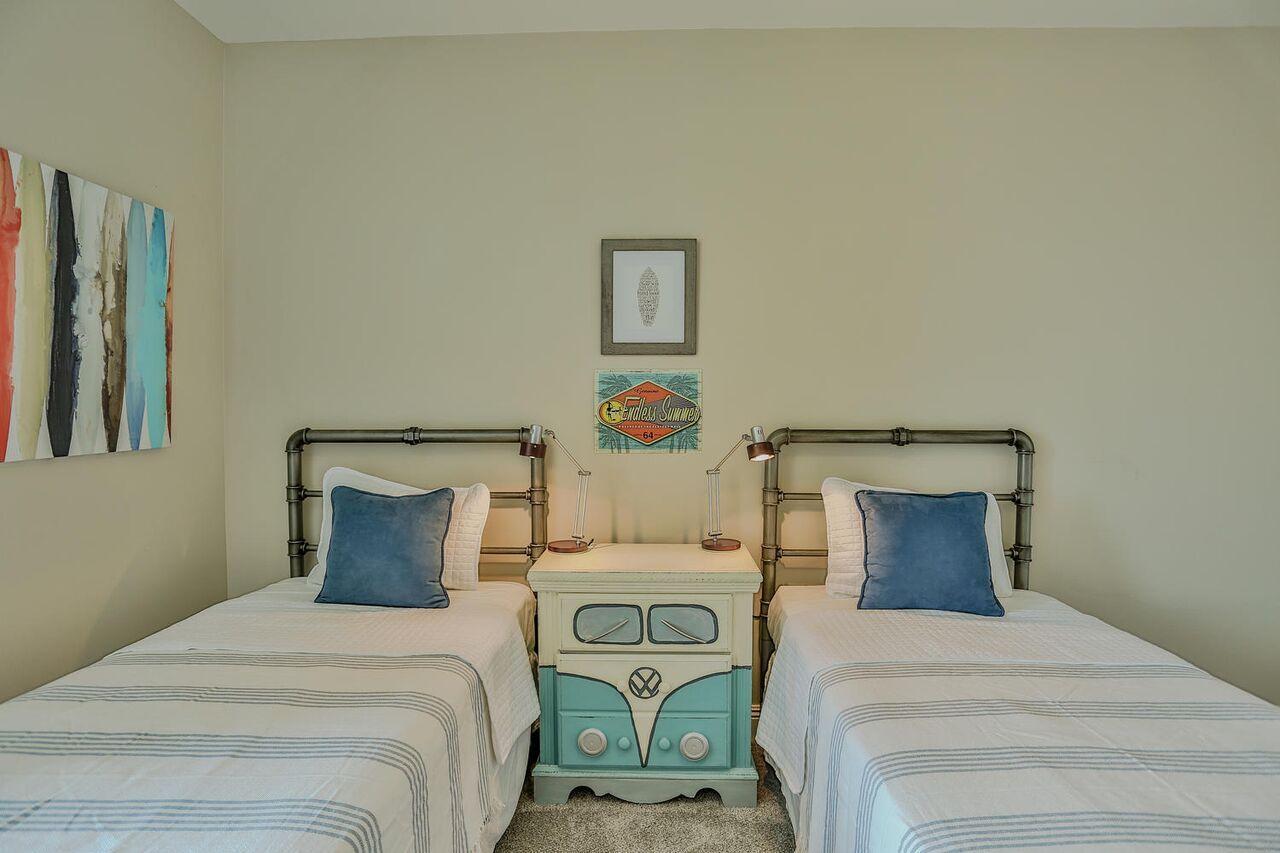 VILLAGE AT BLUE MOUNTAIN BEACH - Residential