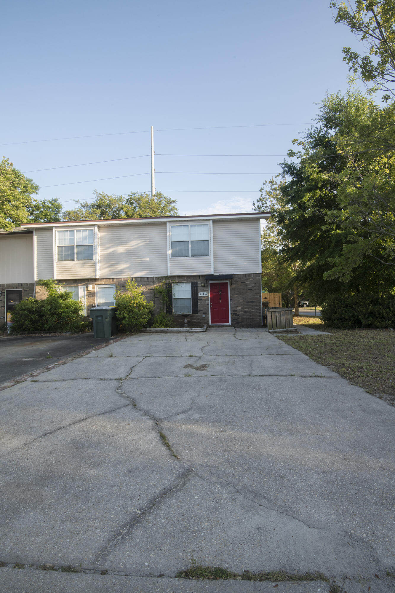 VIKING MANOR PH 1 LOT 1 BLK B - Residential