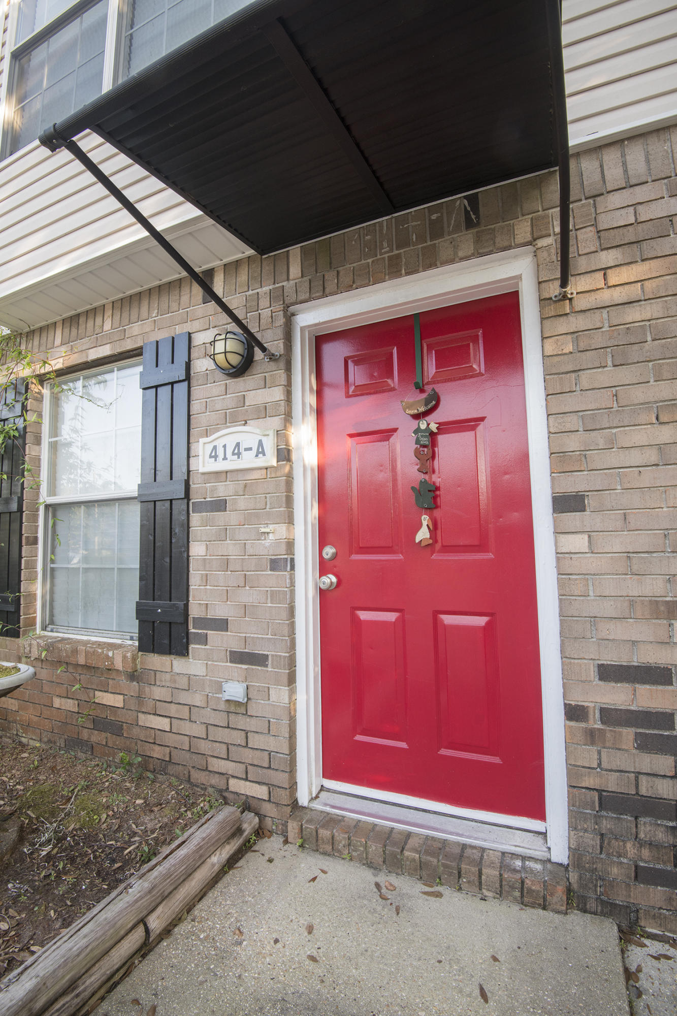 VIKING MANOR PH 1 LOT 1 BLK B - Residential