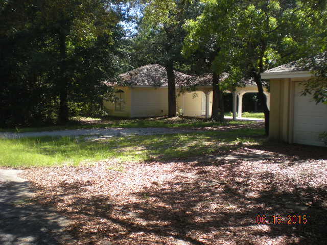 ROCKY BAYOU ESTATES 02 - Residential