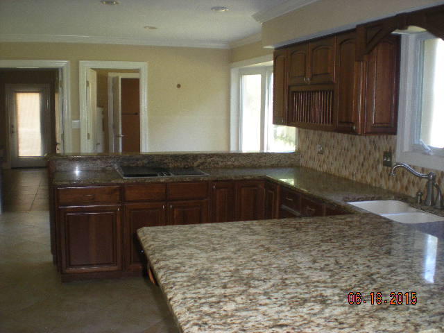 ROCKY BAYOU ESTATES 02 - Residential