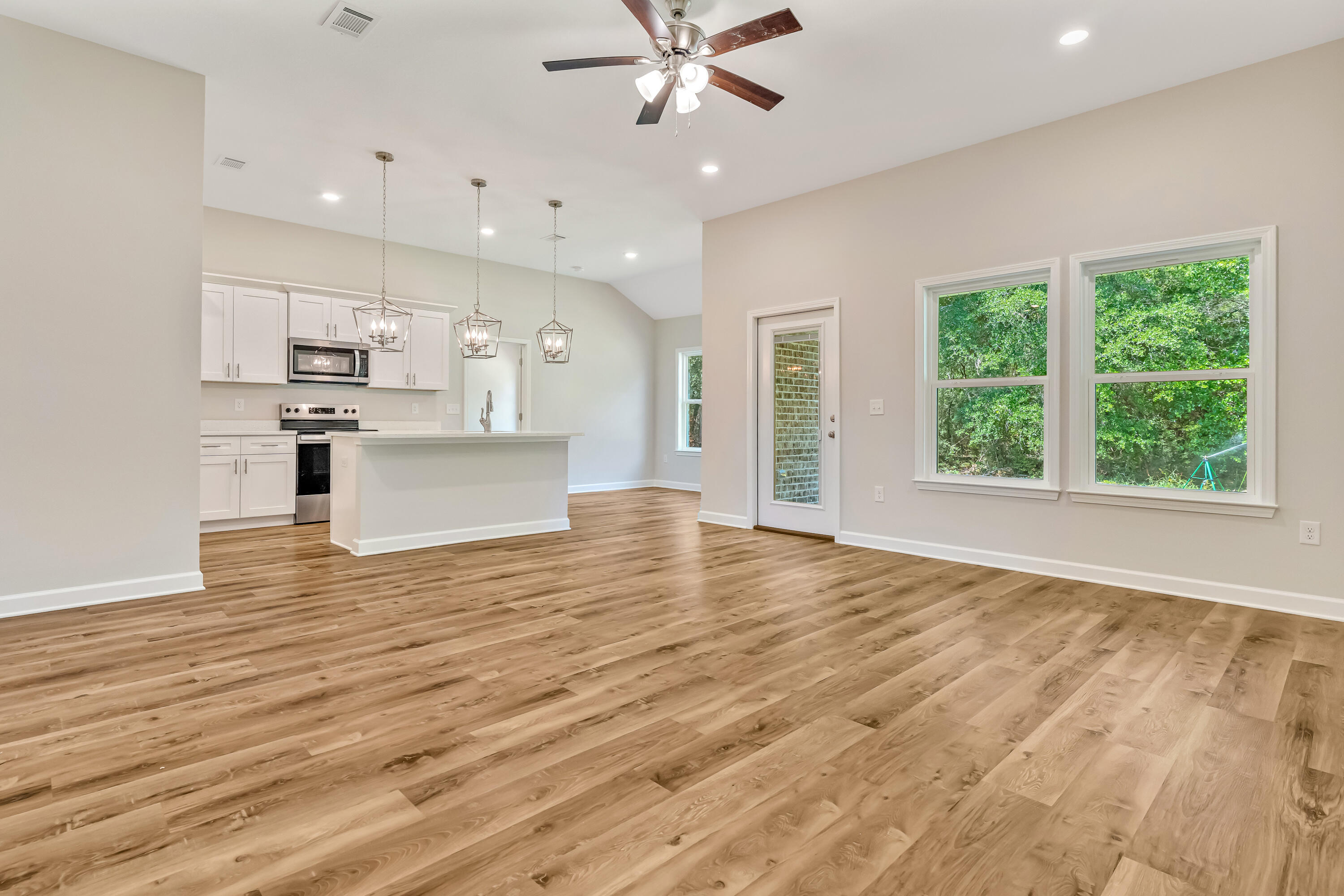 HOMEWOOD EST - Residential