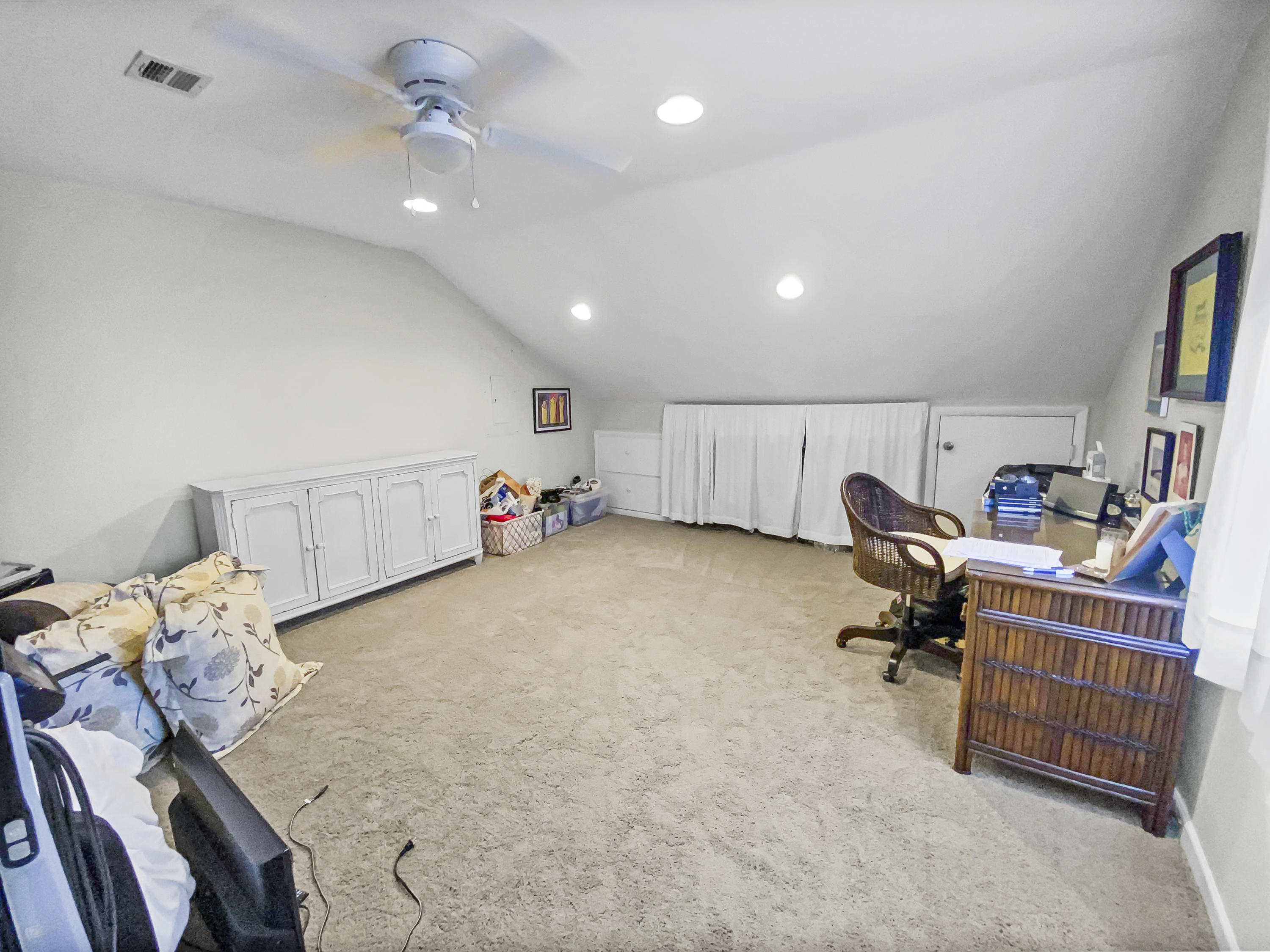 BEACHWALK VILLAS PH 05 - Residential