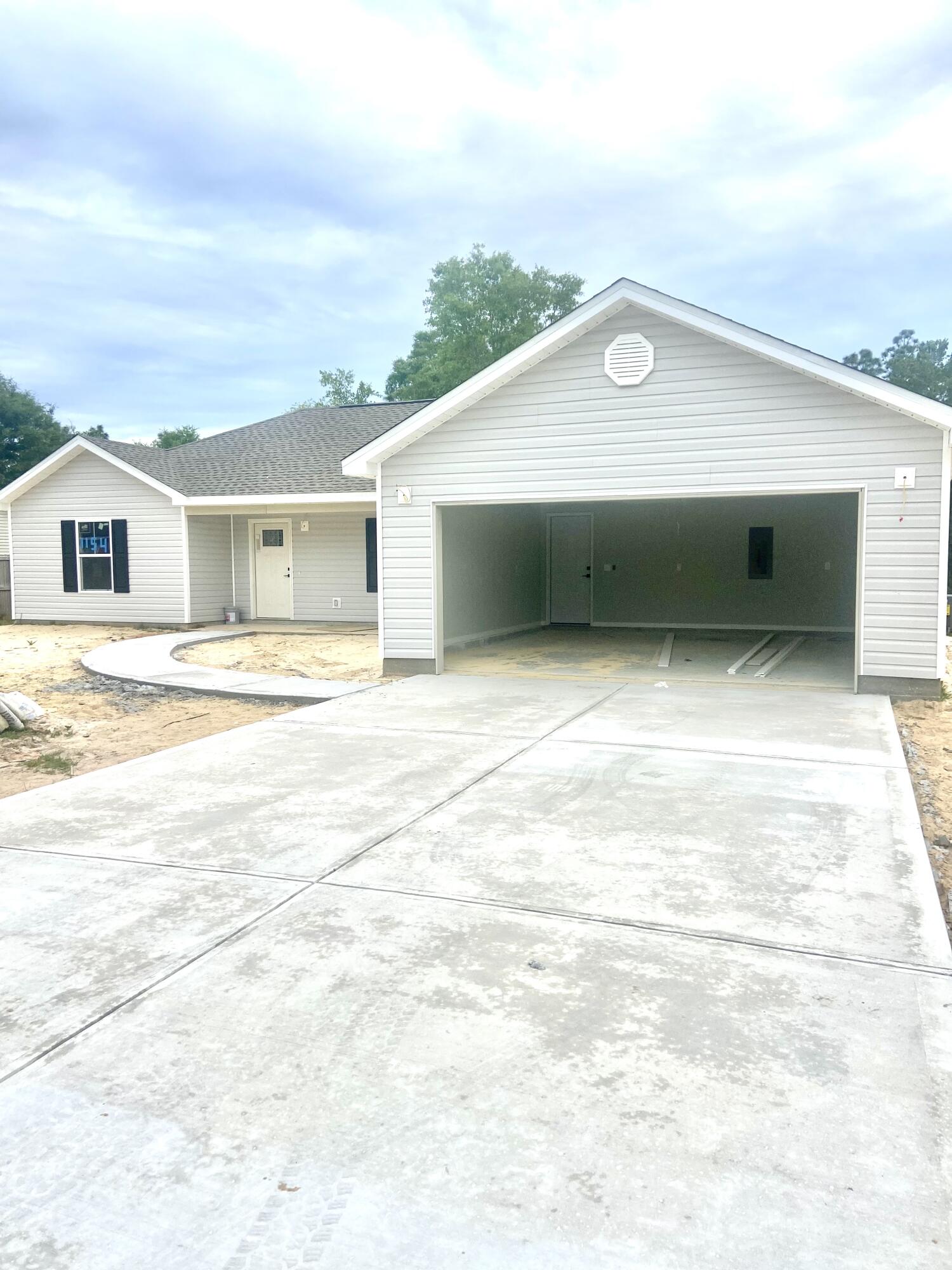 OAKWOOD LAKES ESTATES - Residential