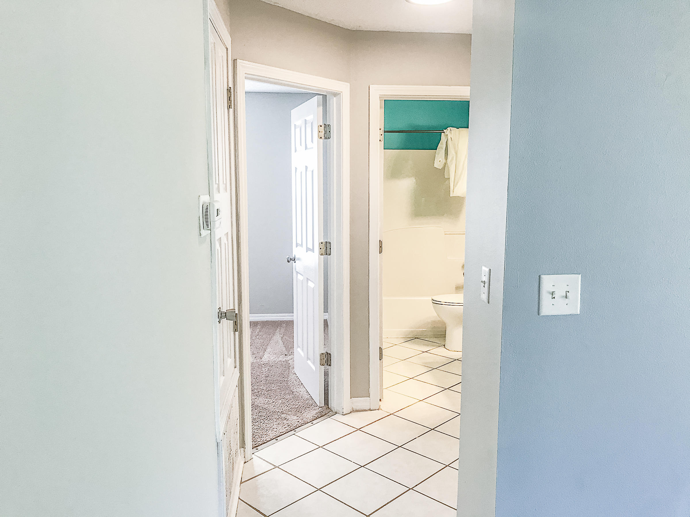 COUNTRYVIEW ESTATES 8TH ADDN - Residential Lease