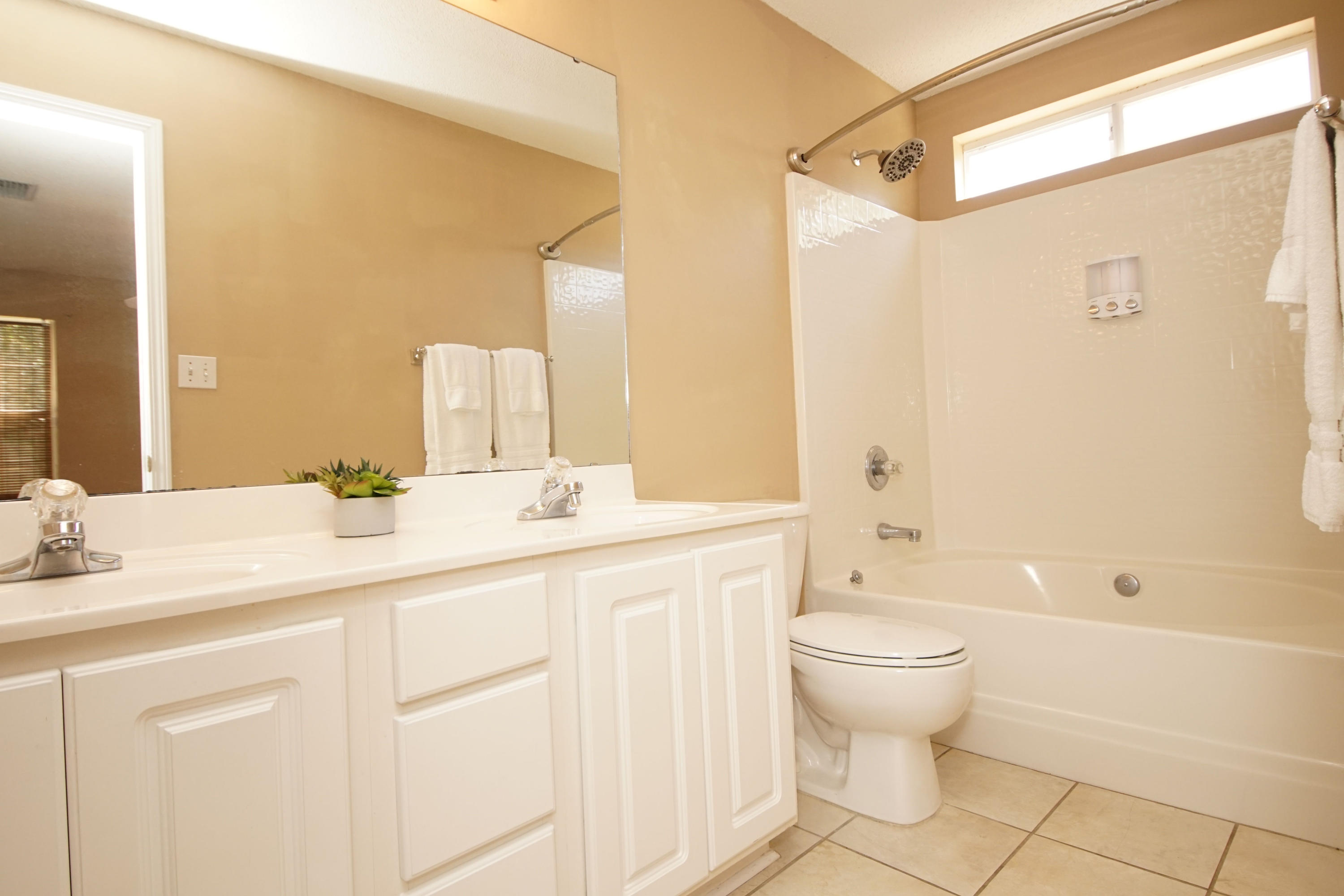 OAK PARK ESTATES - Residential