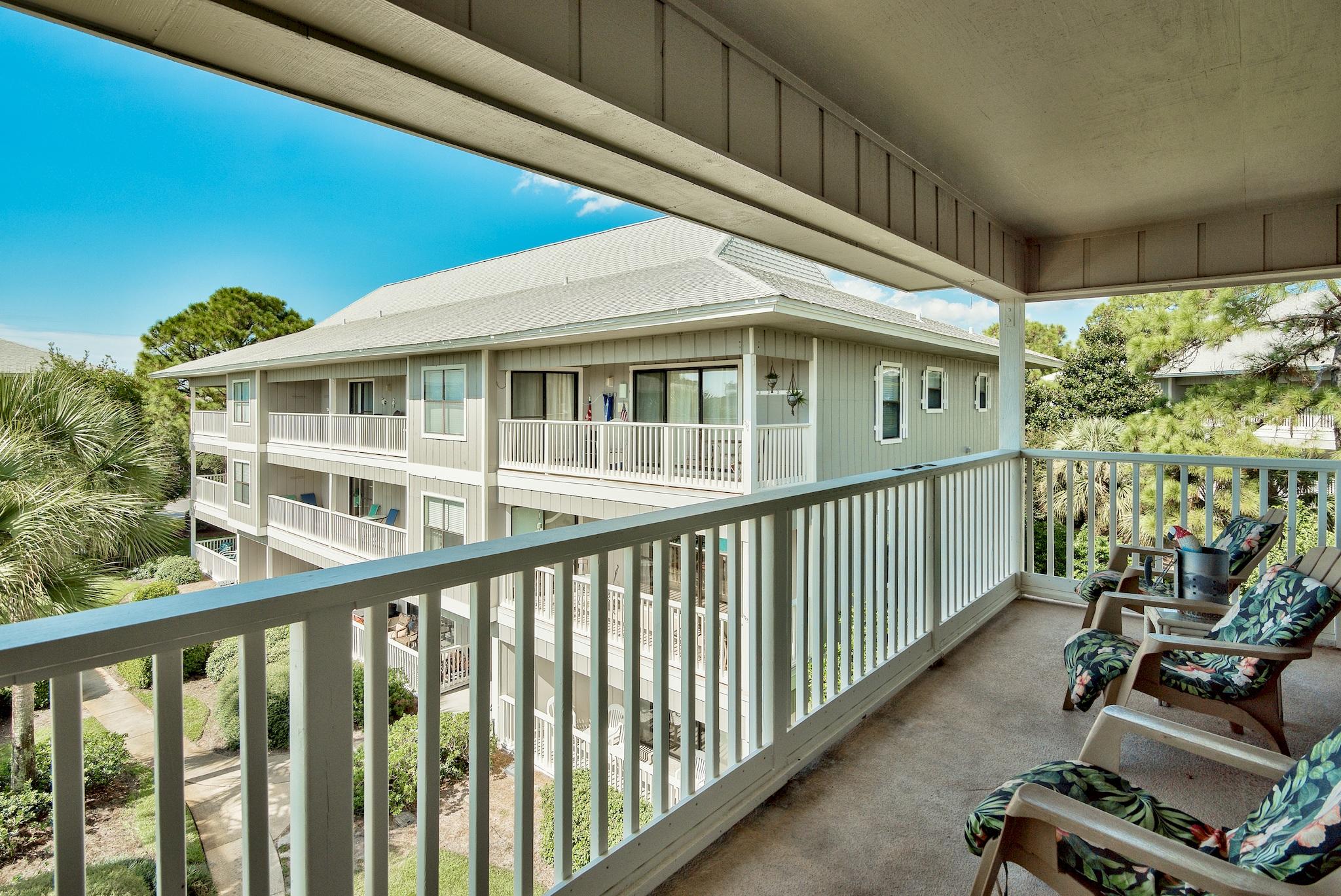 BEACHWOOD VILLAS CONDO - Residential